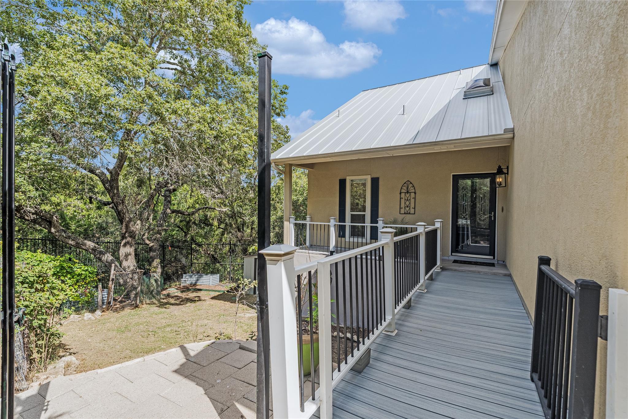 971 Barbara Dr, Canyon Lake, TX 78133