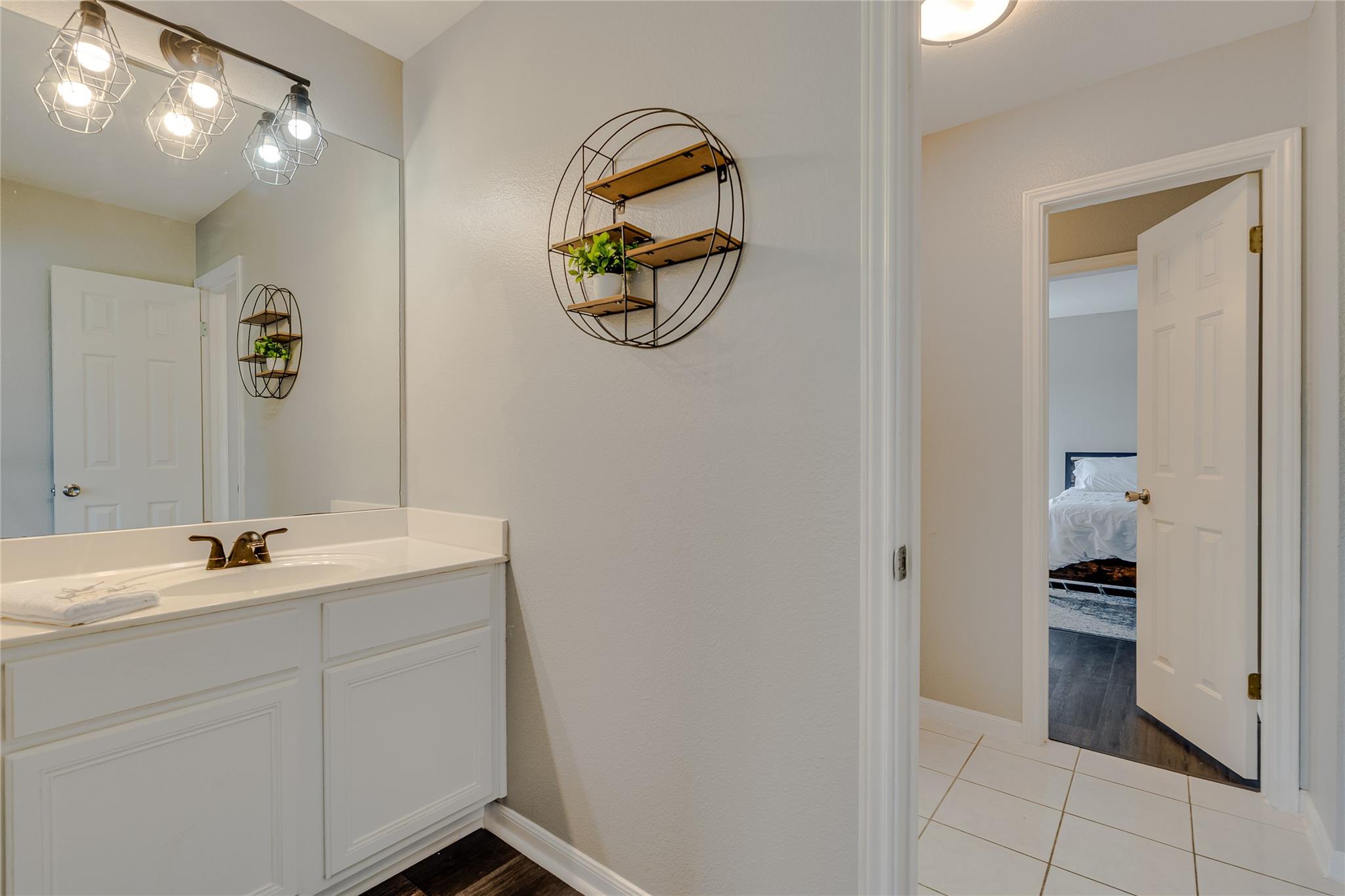 971 Barbara Dr, Canyon Lake, TX 78133