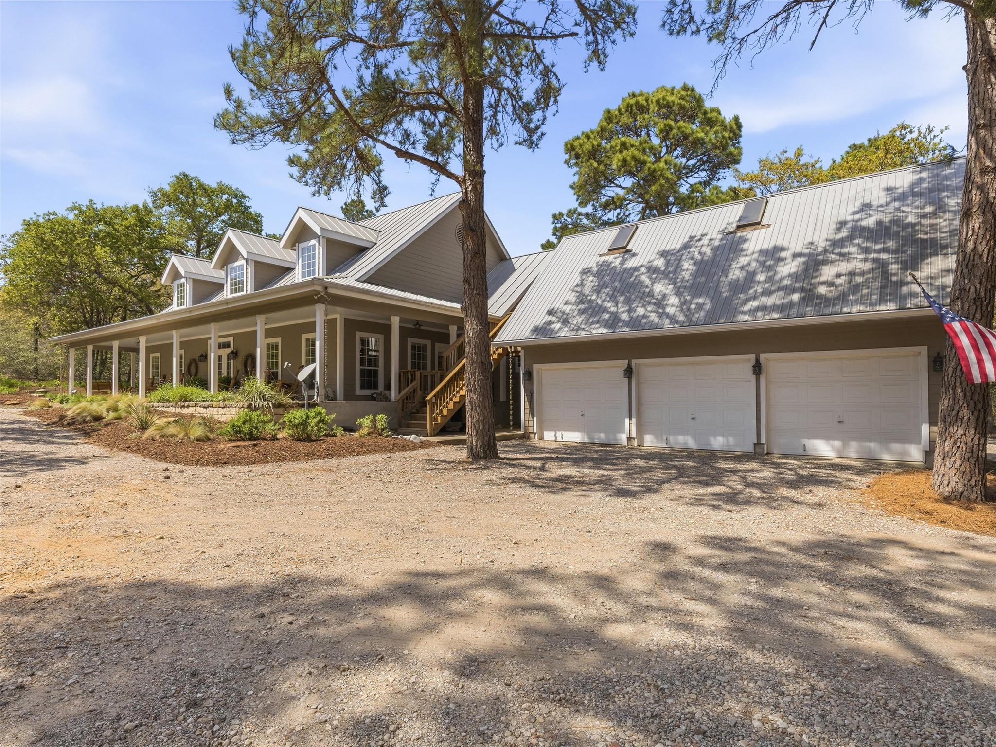 321 Red Rock Ranch Rd, Red Rock, TX 78662