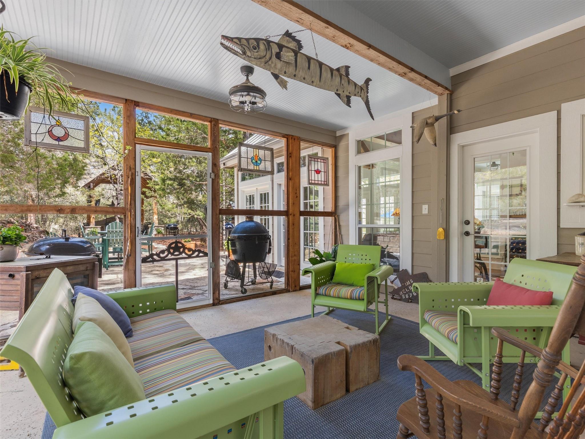 321 Red Rock Ranch Rd, Red Rock, TX 78662