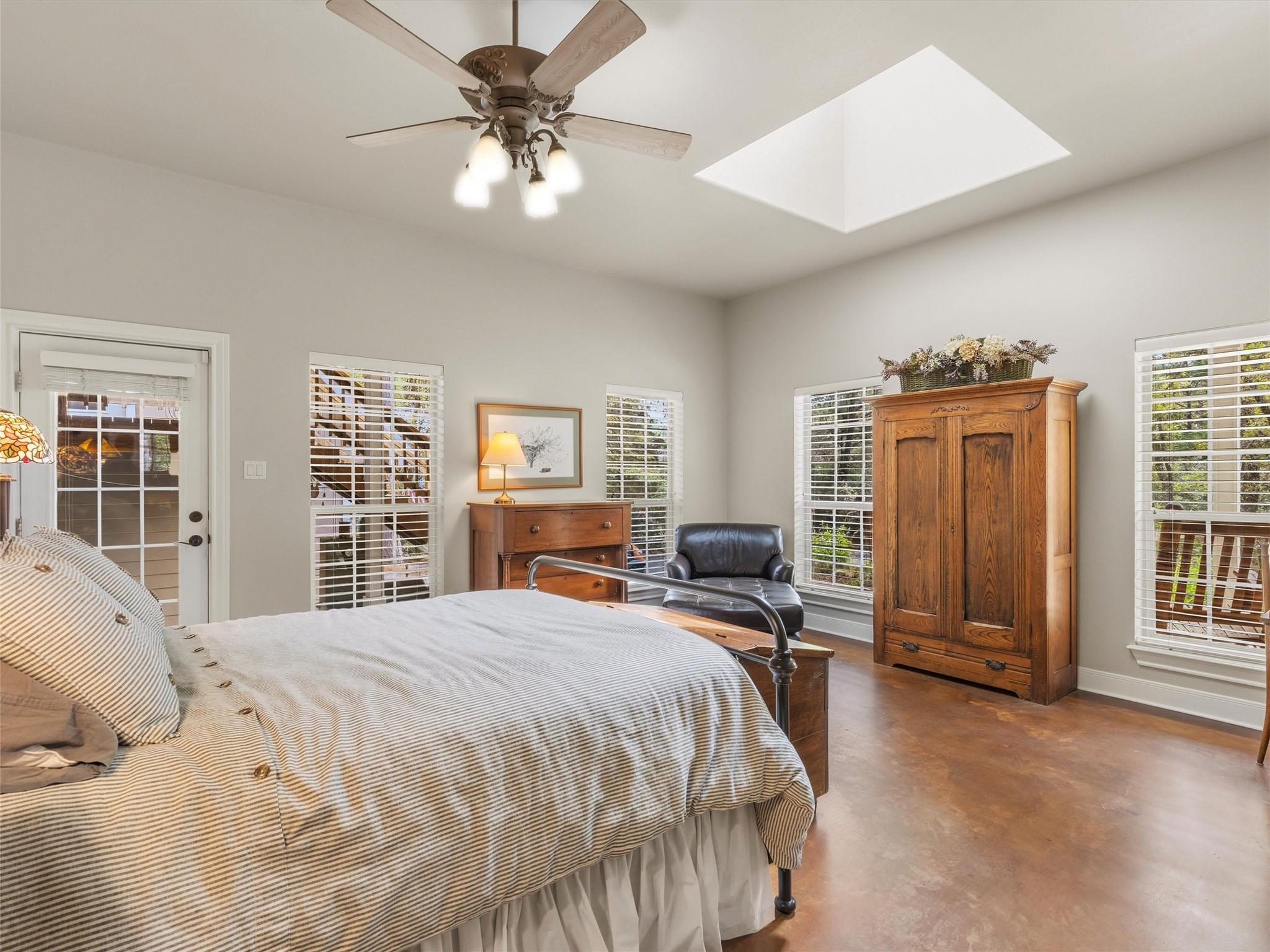 321 Red Rock Ranch Rd, Red Rock, TX 78662