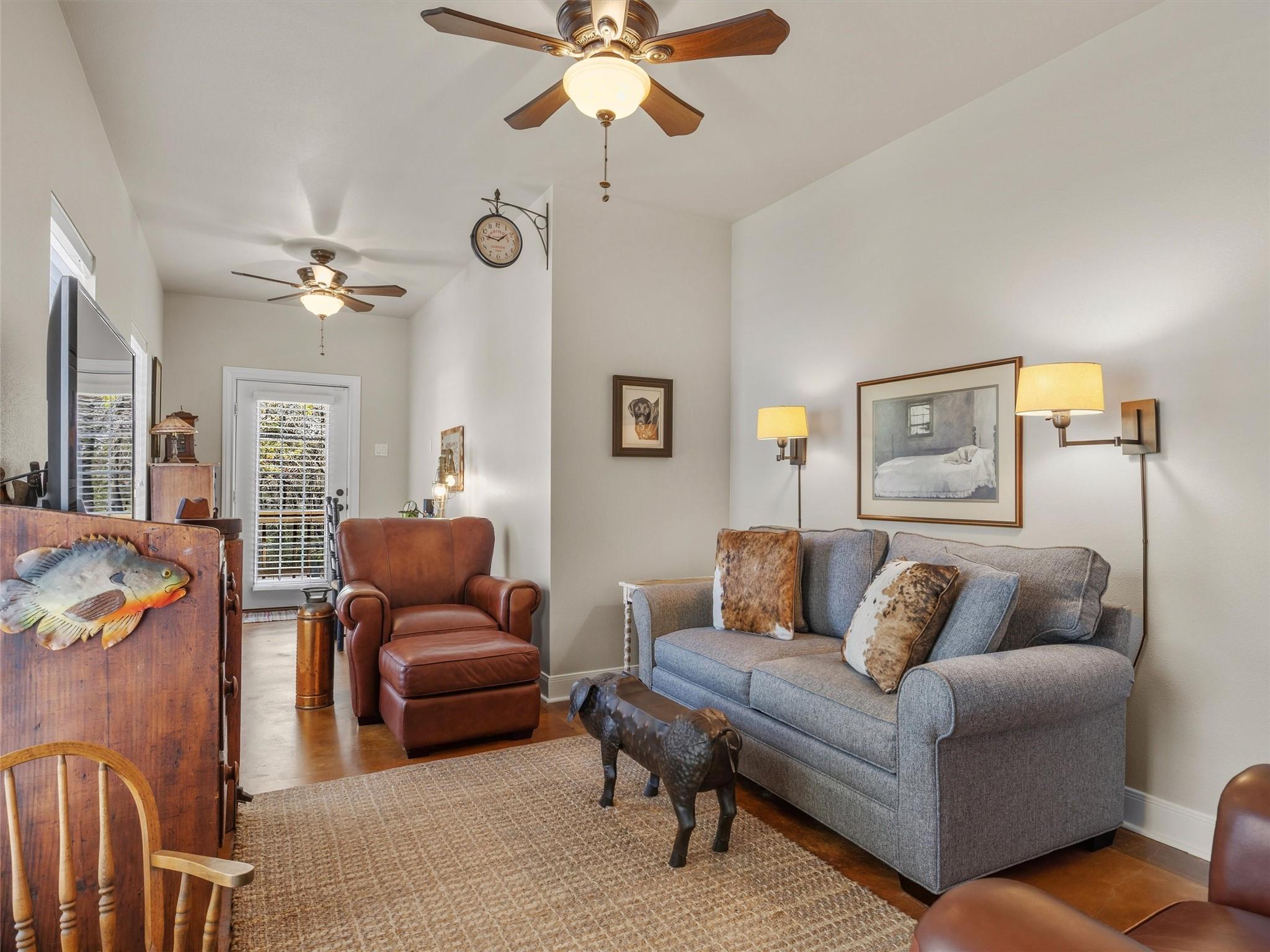 321 Red Rock Ranch Rd, Red Rock, TX 78662