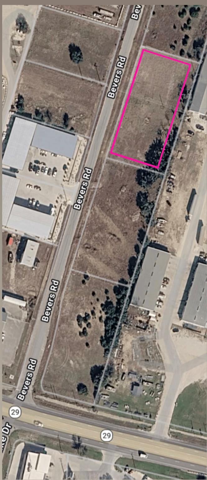 118 Bevers Rd, Liberty Hill, TX 78642