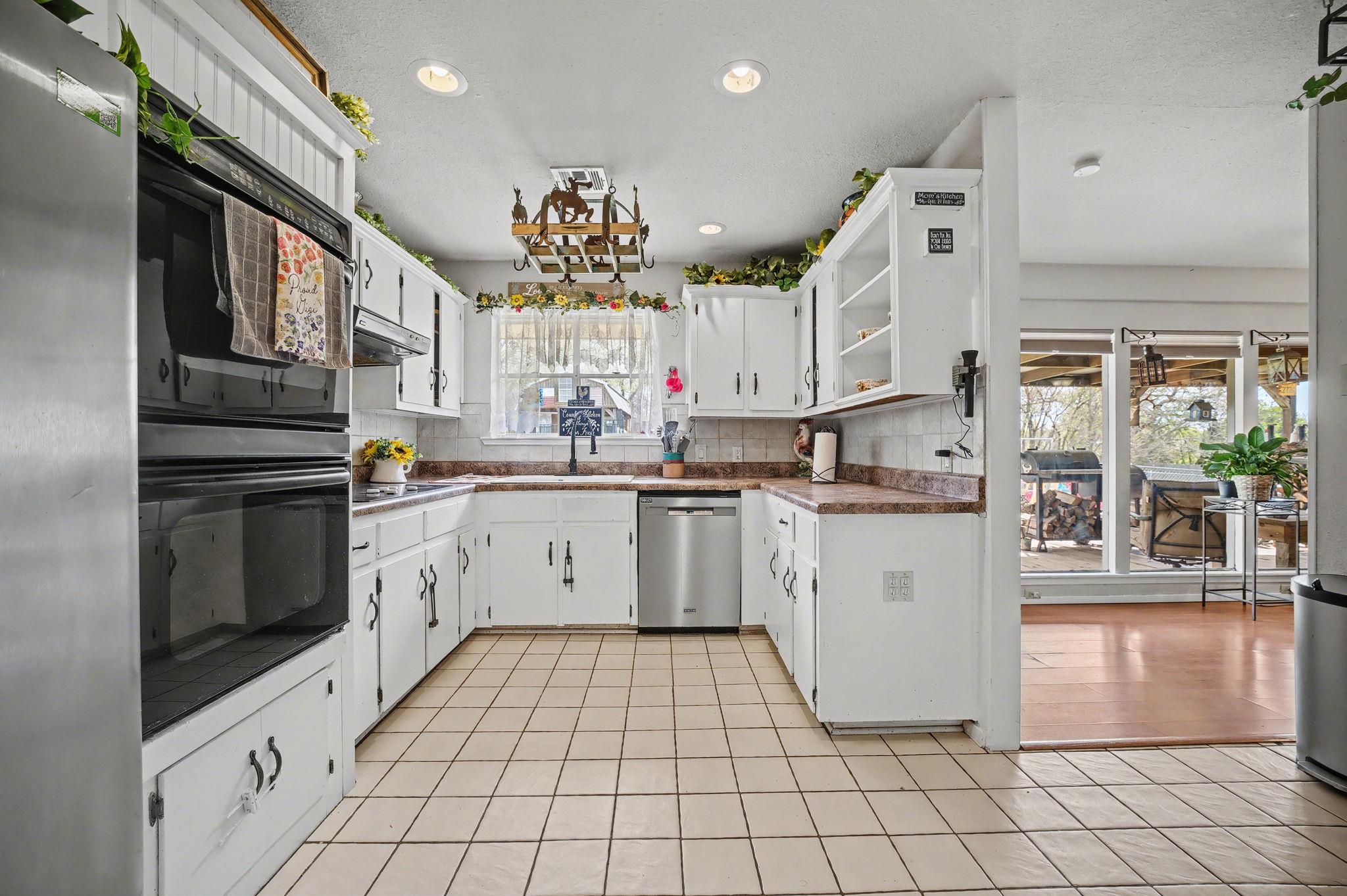 103 Oak Ridge Cir, Georgetown, TX 78628