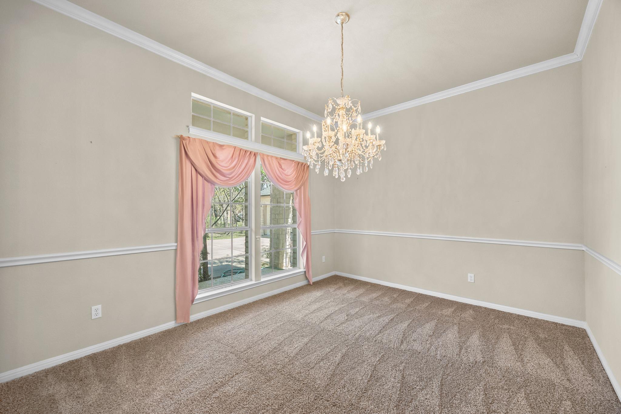 105 Oak Plaza Dr, Georgetown, TX 78628