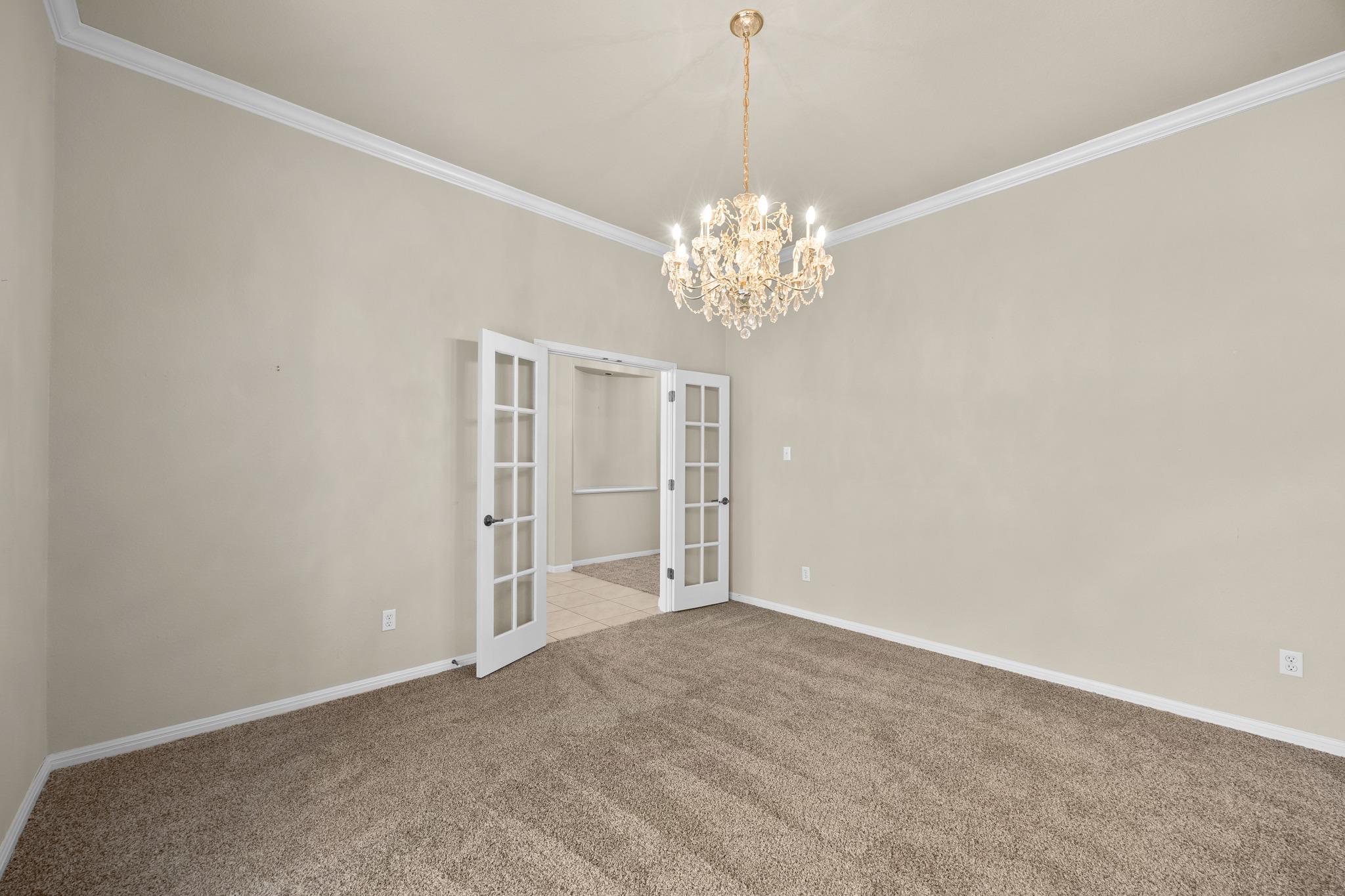 105 Oak Plaza Dr, Georgetown, TX 78628