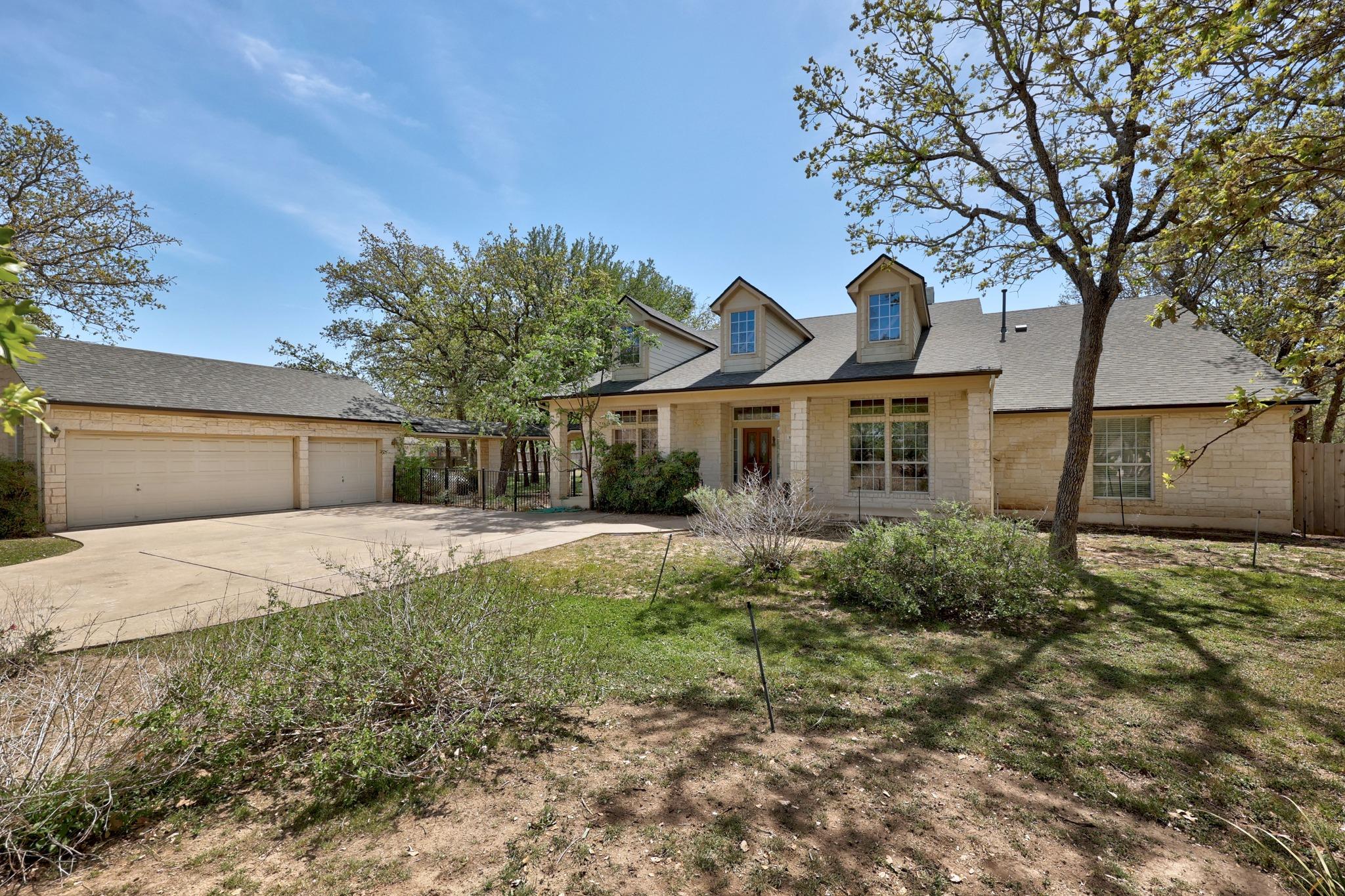105 Oak Plaza Dr, Georgetown, TX 78628