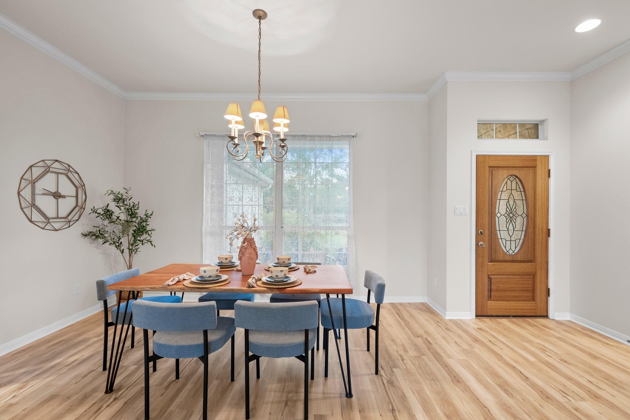 8305 Scenic Oaks Dr, Austin, TX 78737