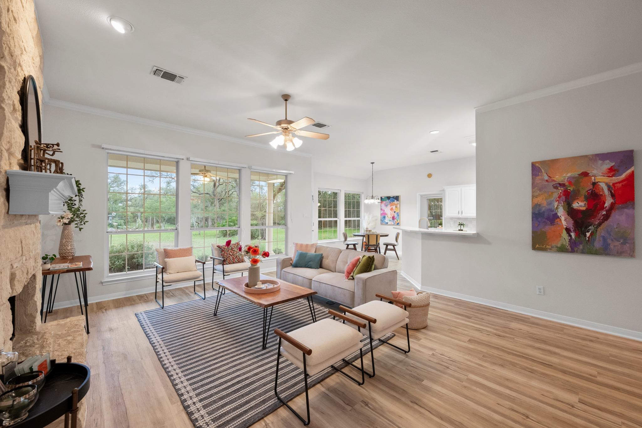 8305 Scenic Oaks Dr, Austin, TX 78737