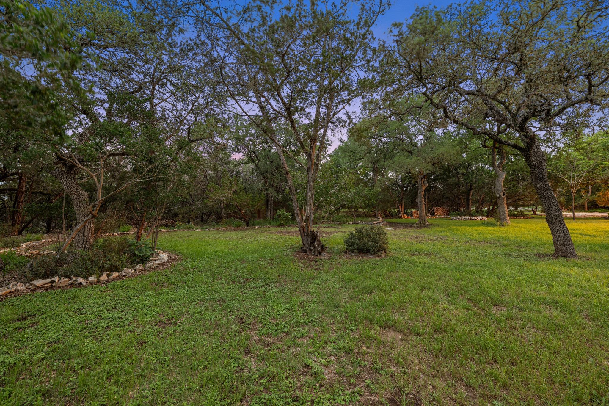 8305 Scenic Oaks Dr, Austin, TX 78737