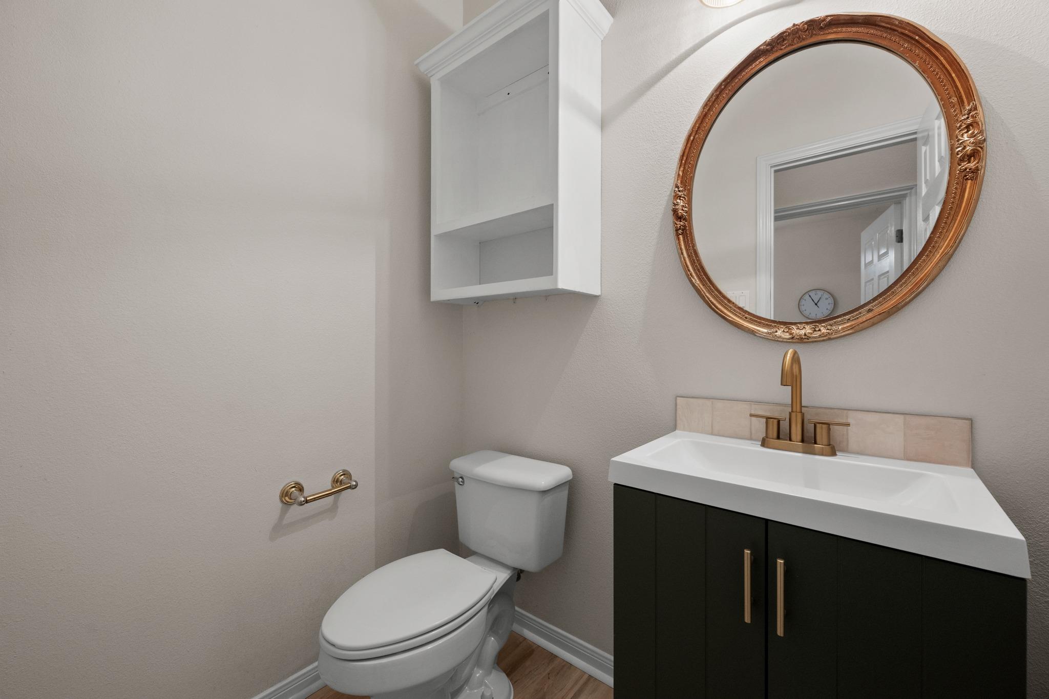 8305 Scenic Oaks Dr, Austin, TX 78737