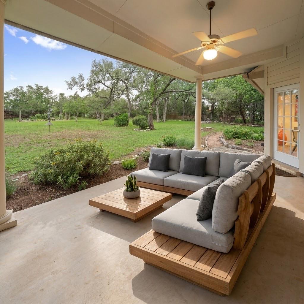 8305 Scenic Oaks Dr, Austin, TX 78737