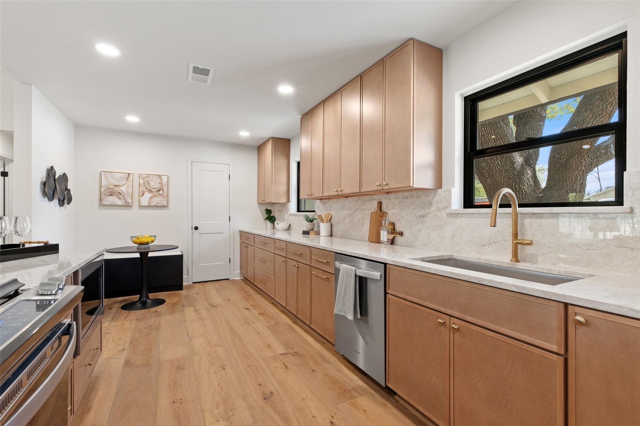 2008 Lazy Brook Cir, Austin, TX 78723