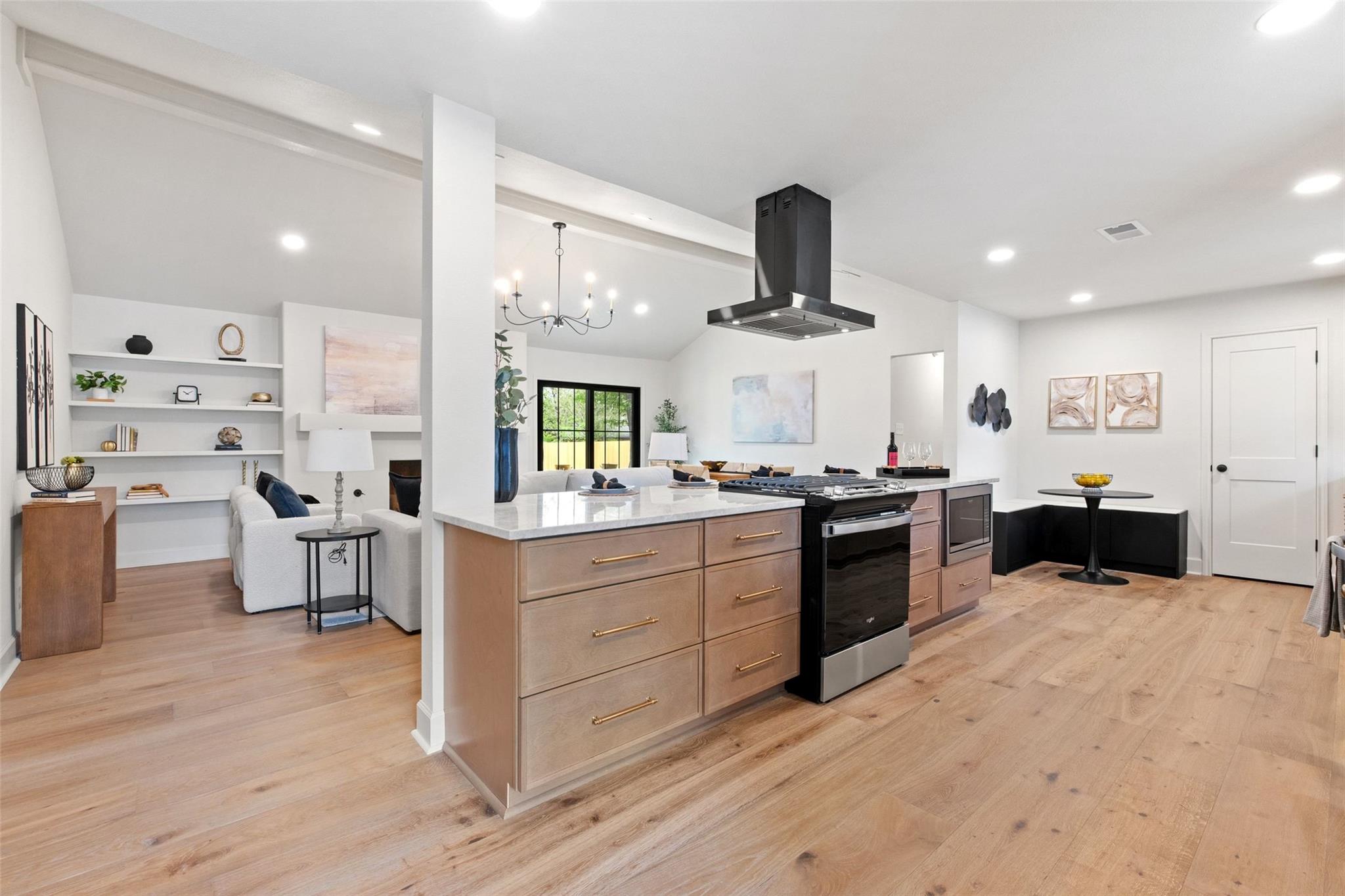 2008 Lazy Brook Cir, Austin, TX 78723