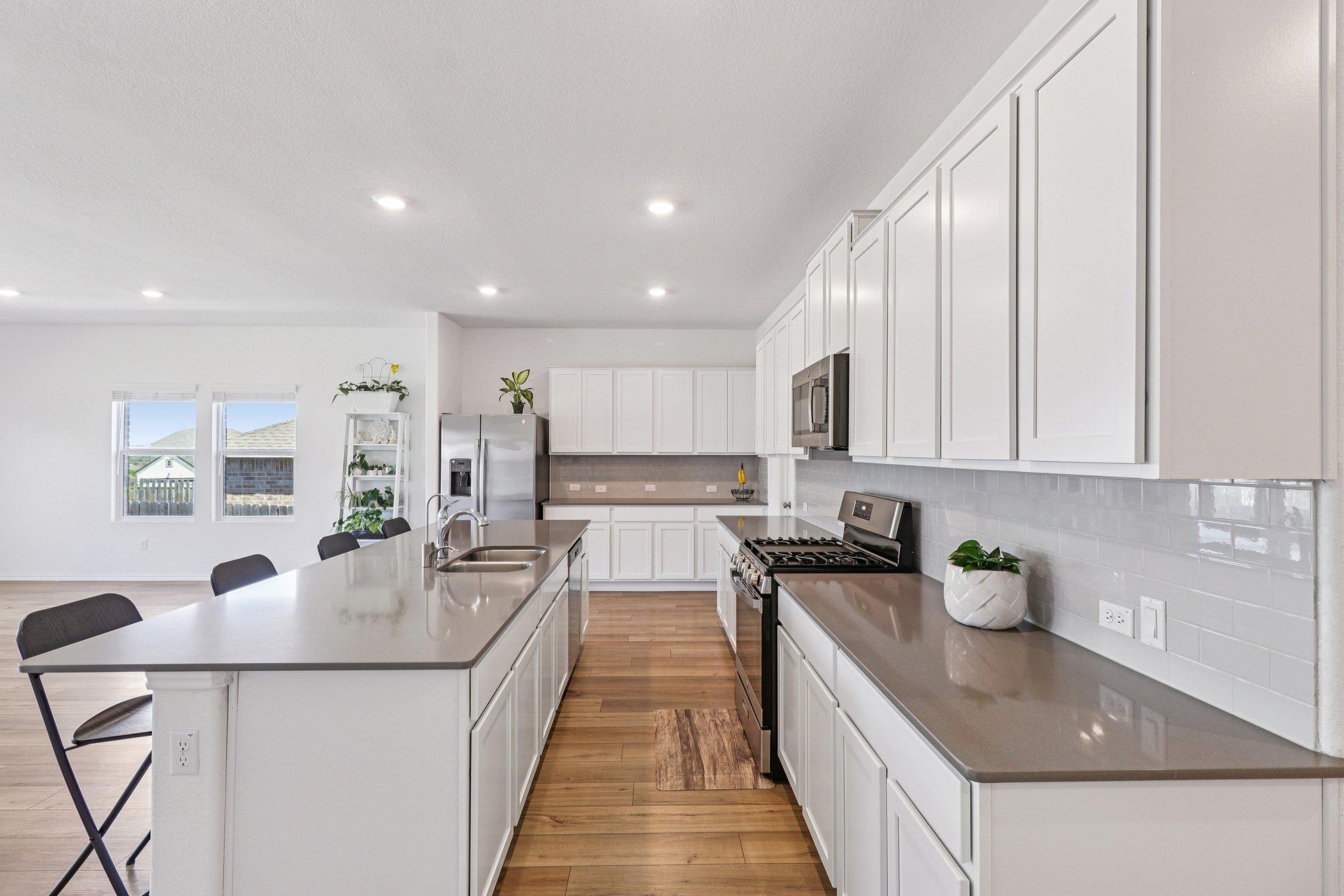 1201 Mallow Rd, Leander, TX 78641