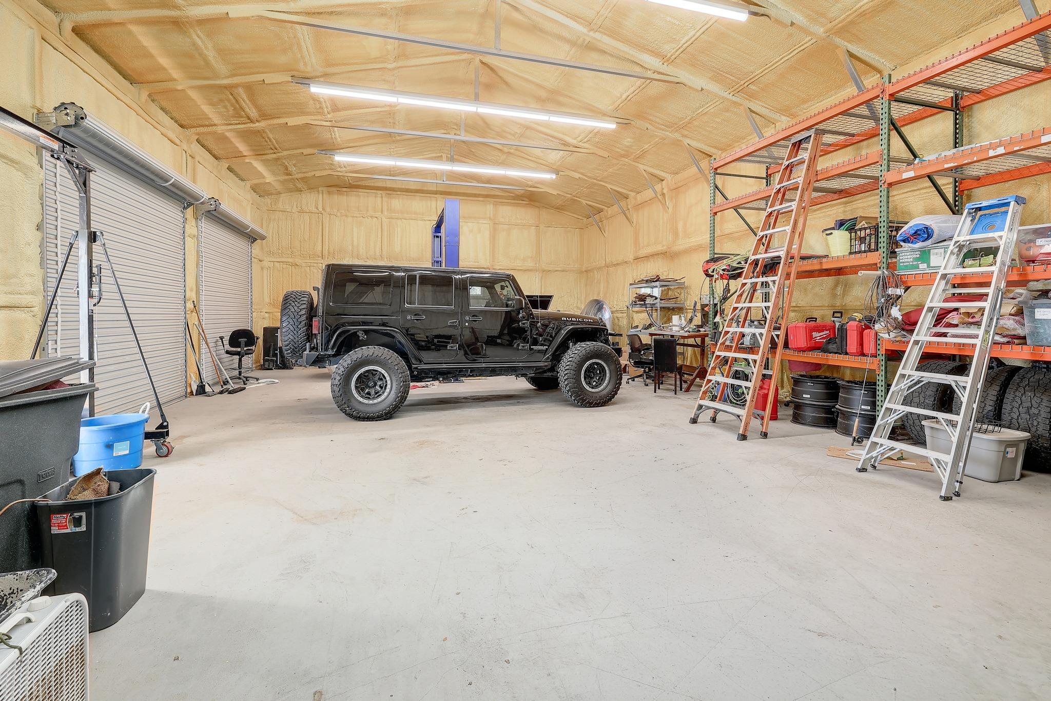 23928 Oscar Rd, Spicewood, TX 78669