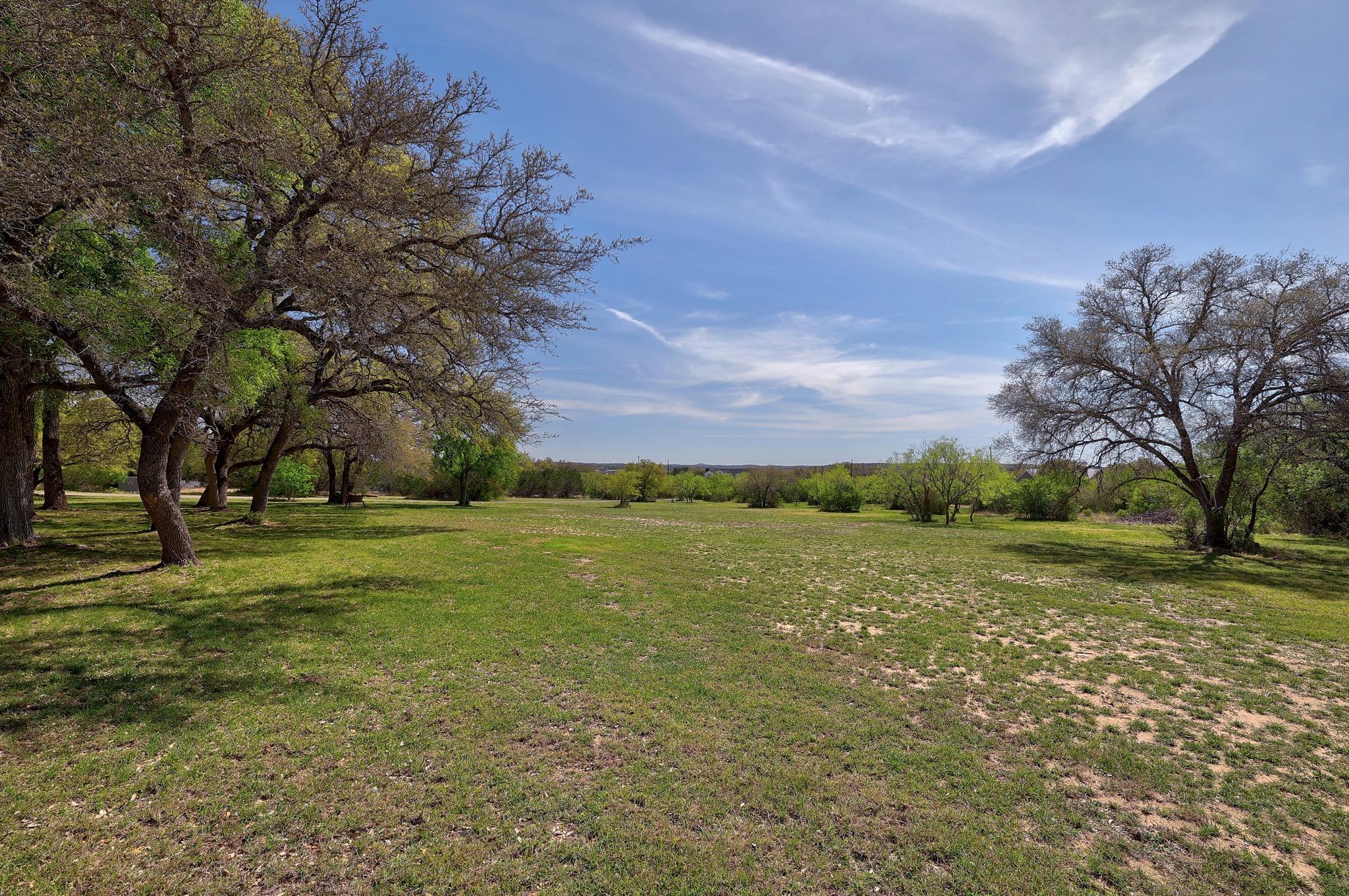 23928 Oscar Rd, Spicewood, TX 78669