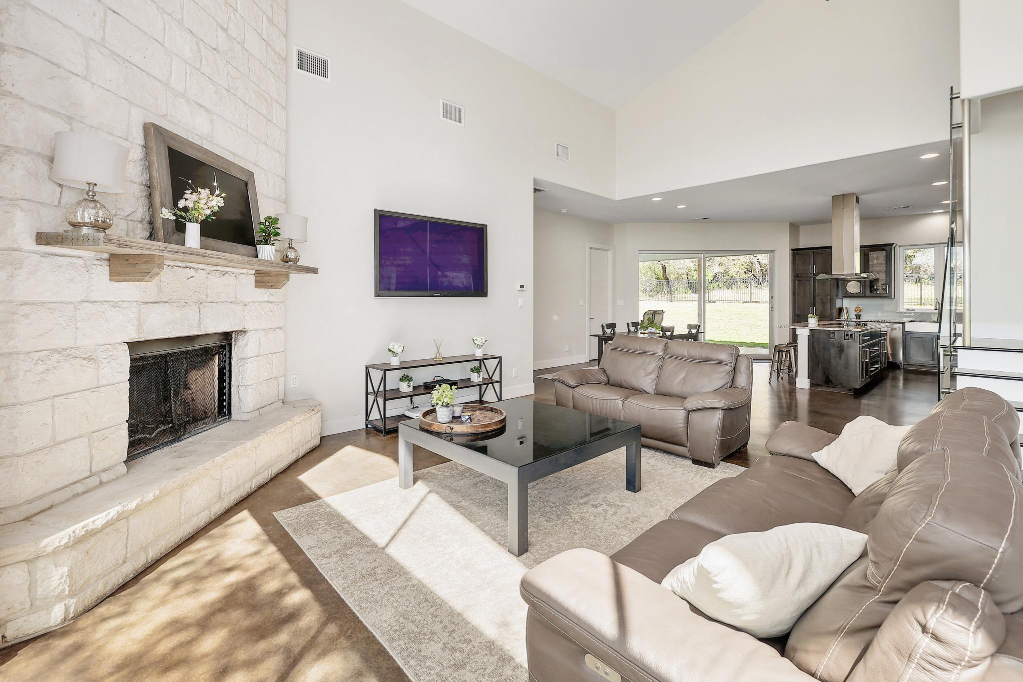 23928 Oscar Rd, Spicewood, TX 78669