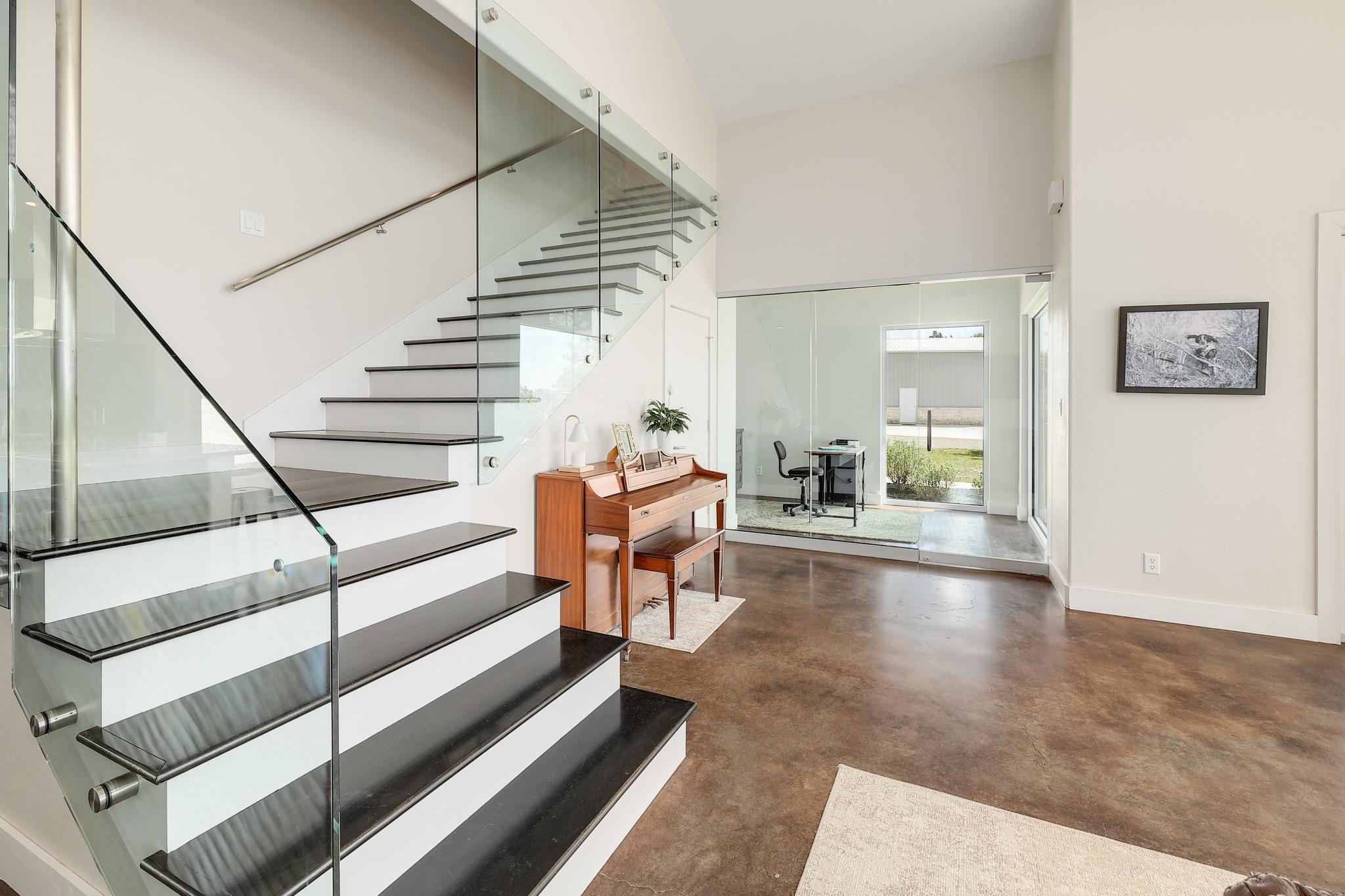 23928 Oscar Rd, Spicewood, TX 78669