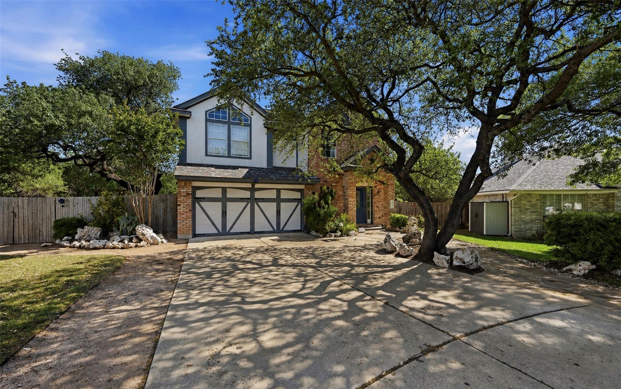 902 Tanglewood Dr, Leander, TX 78641