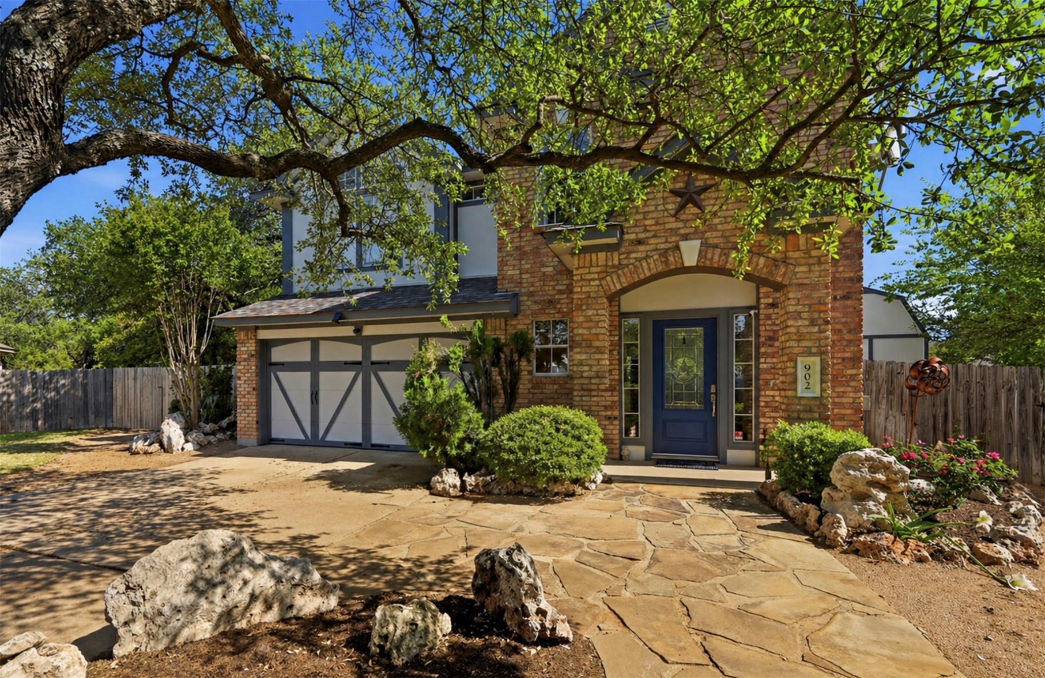 902 Tanglewood Dr, Leander, TX 78641