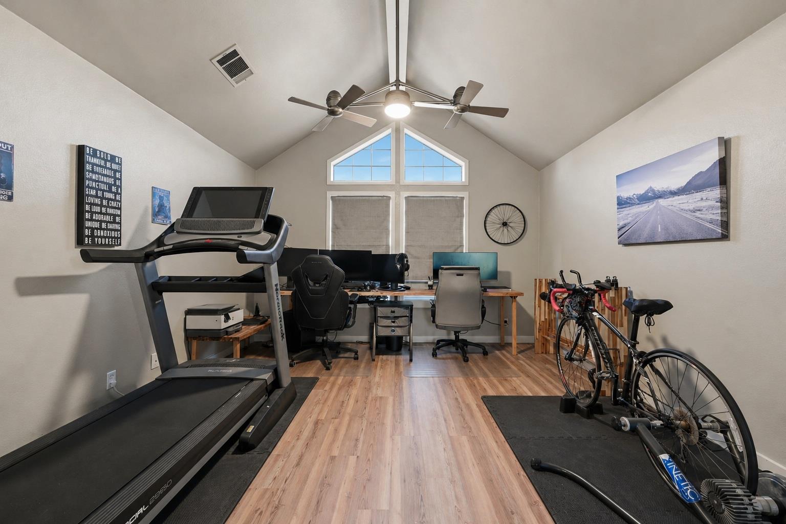 902 Tanglewood Dr, Leander, TX 78641