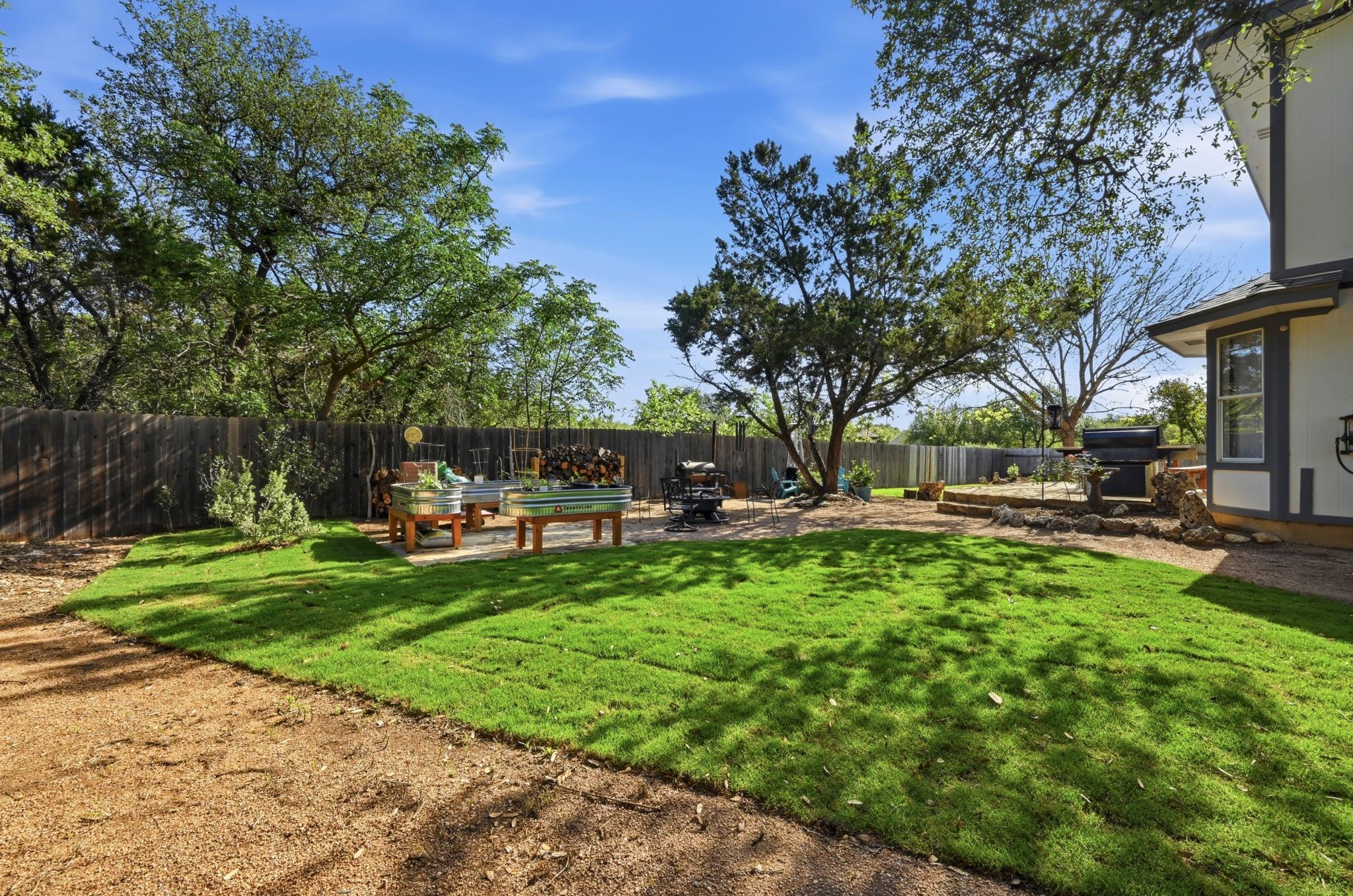 902 Tanglewood Dr, Leander, TX 78641