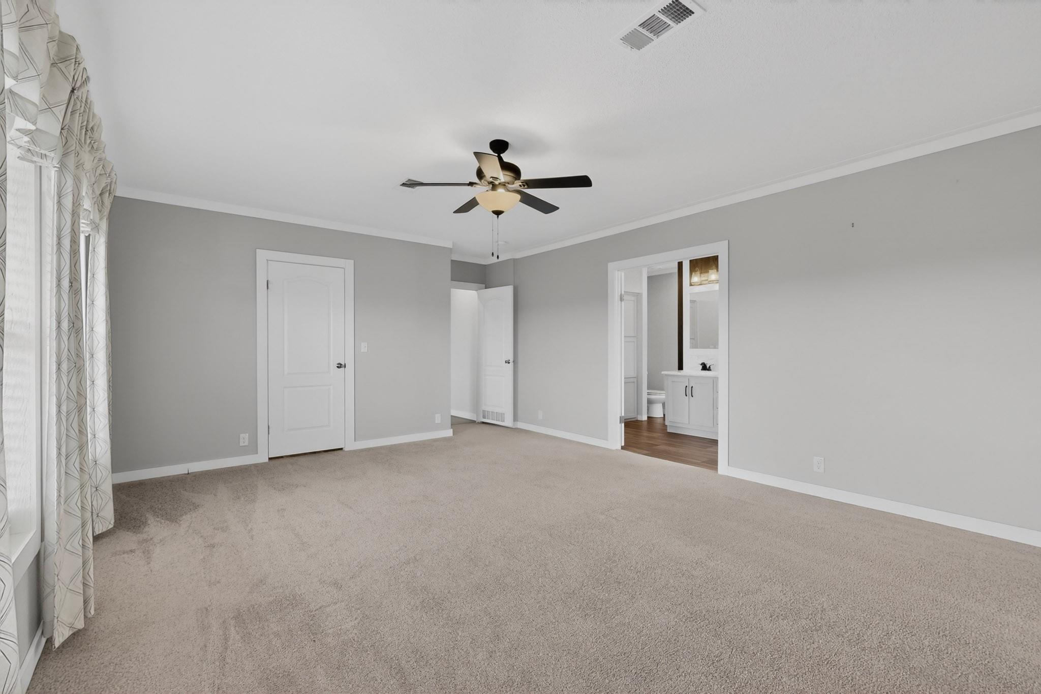 664 Garrett Rd, Yoakum, TX 77995