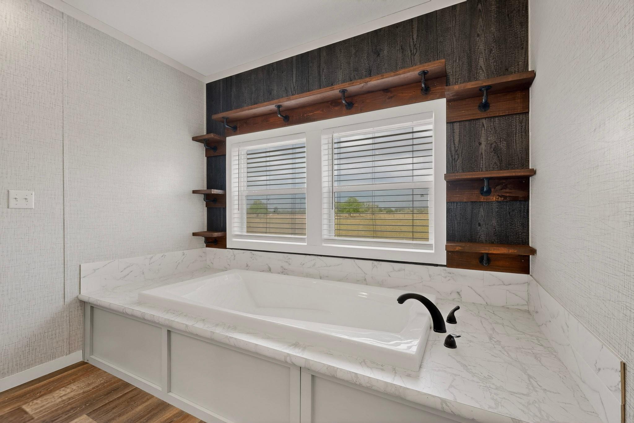 664 Garrett Rd, Yoakum, TX 77995