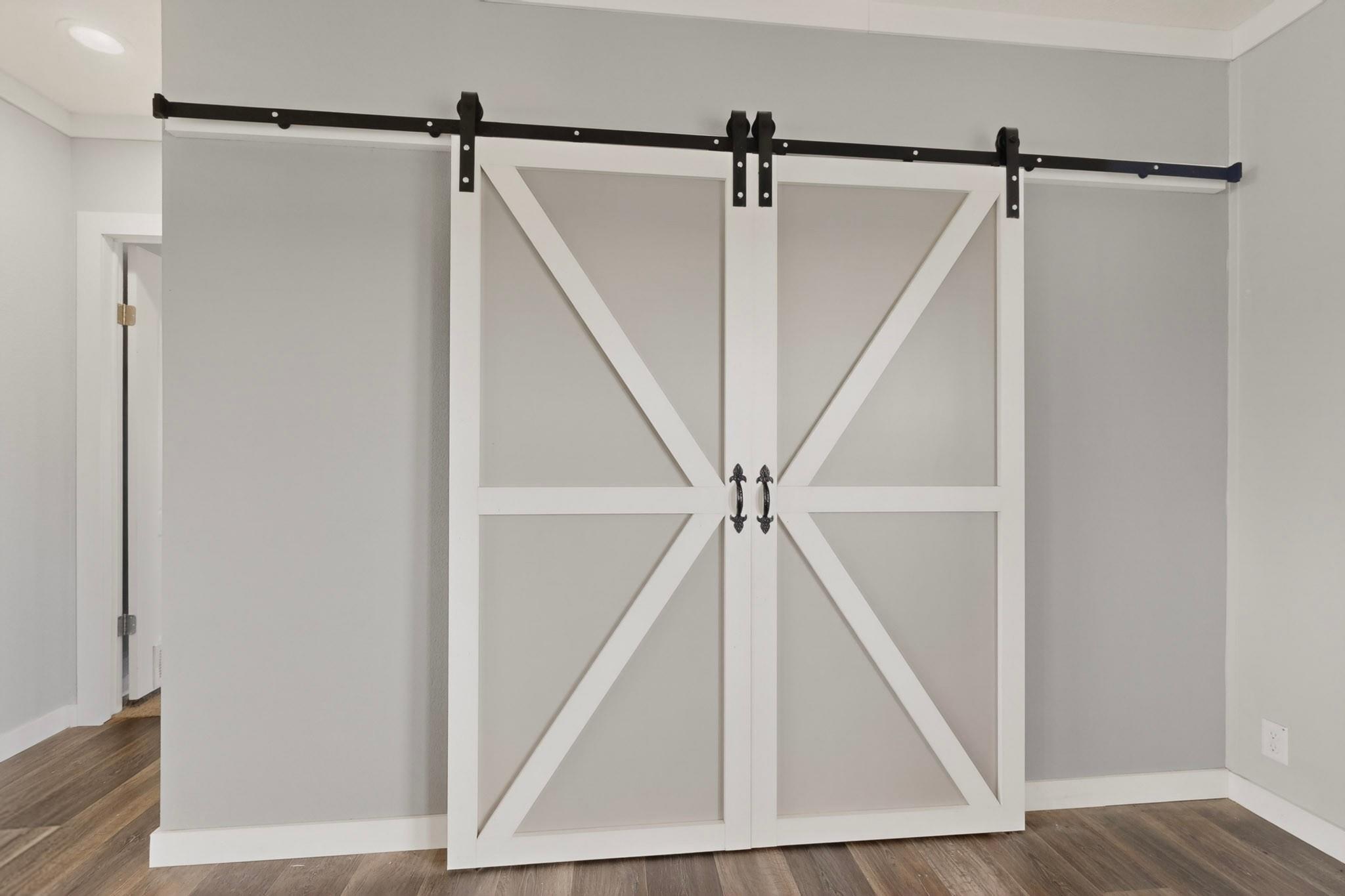 664 Garrett Rd, Yoakum, TX 77995