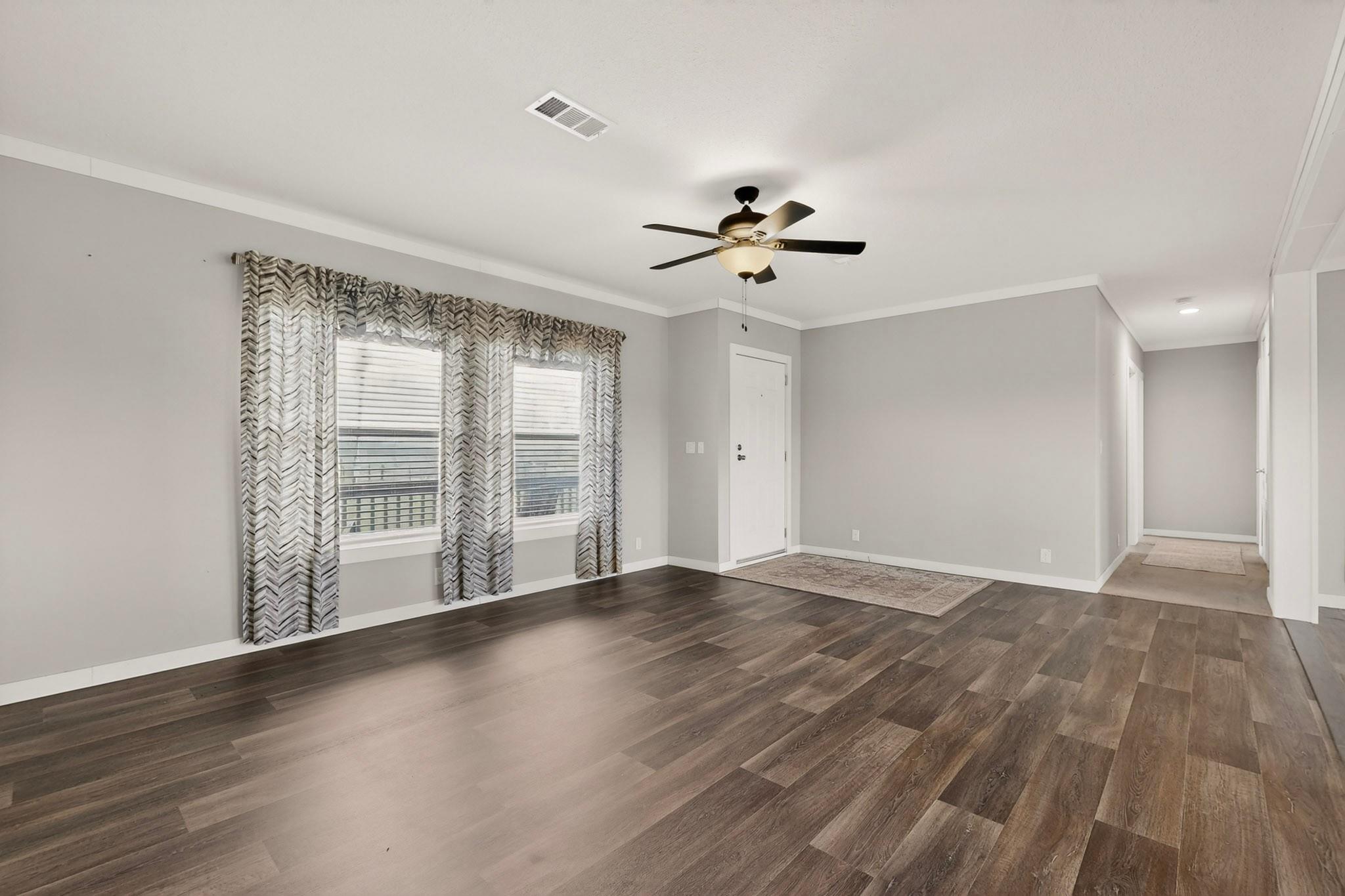 664 Garrett Rd, Yoakum, TX 77995