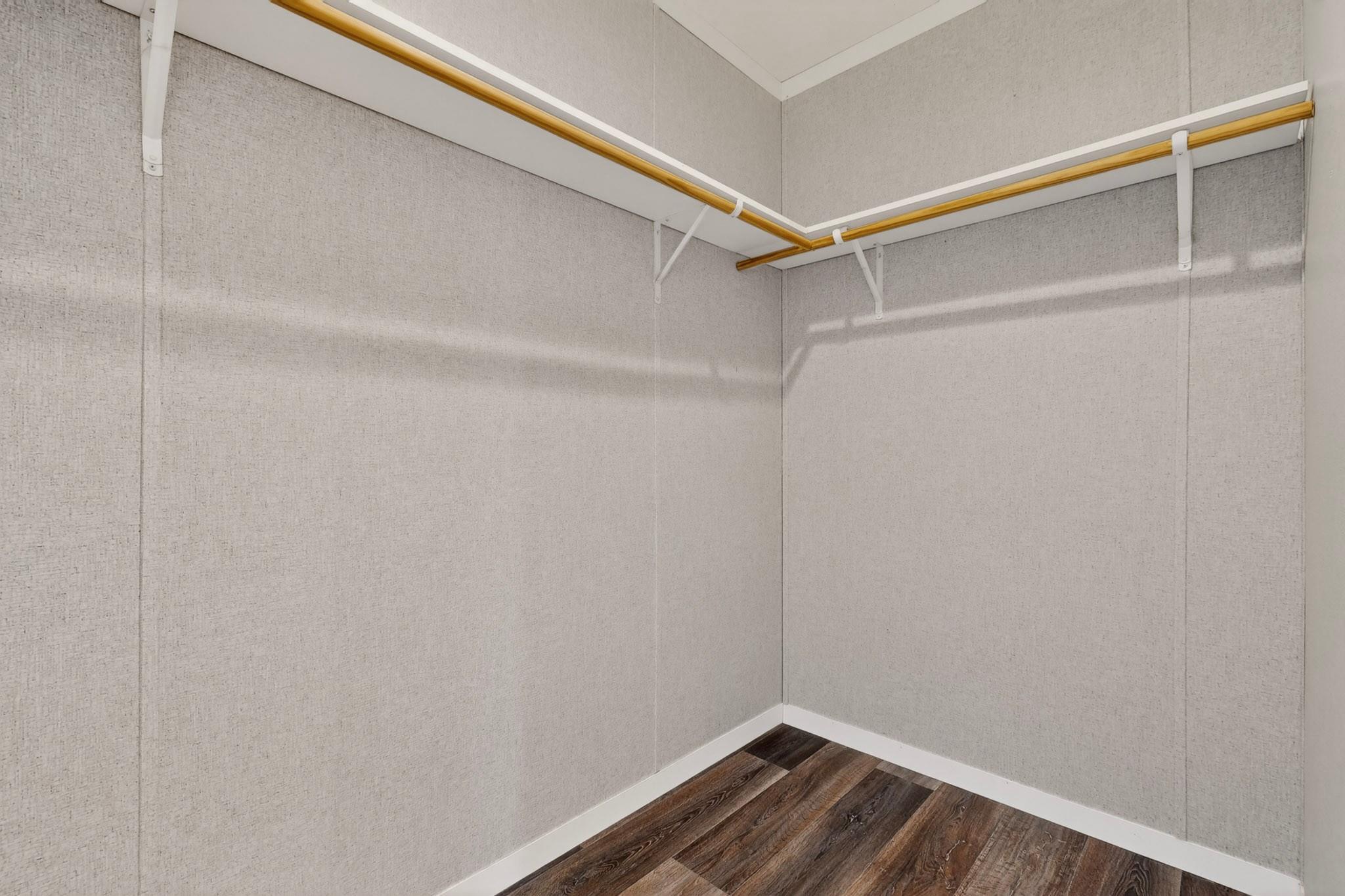 664 Garrett Rd, Yoakum, TX 77995