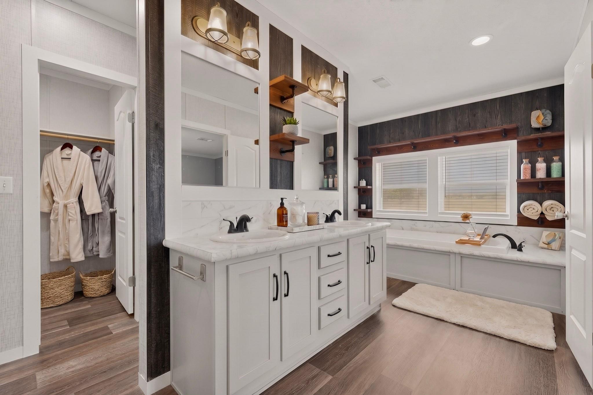 664 Garrett Rd, Yoakum, TX 77995