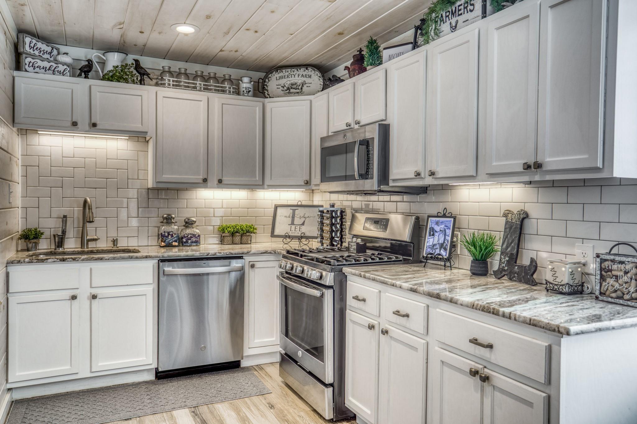 3096 Happy Swaner Ln, Axtell, TX 76624