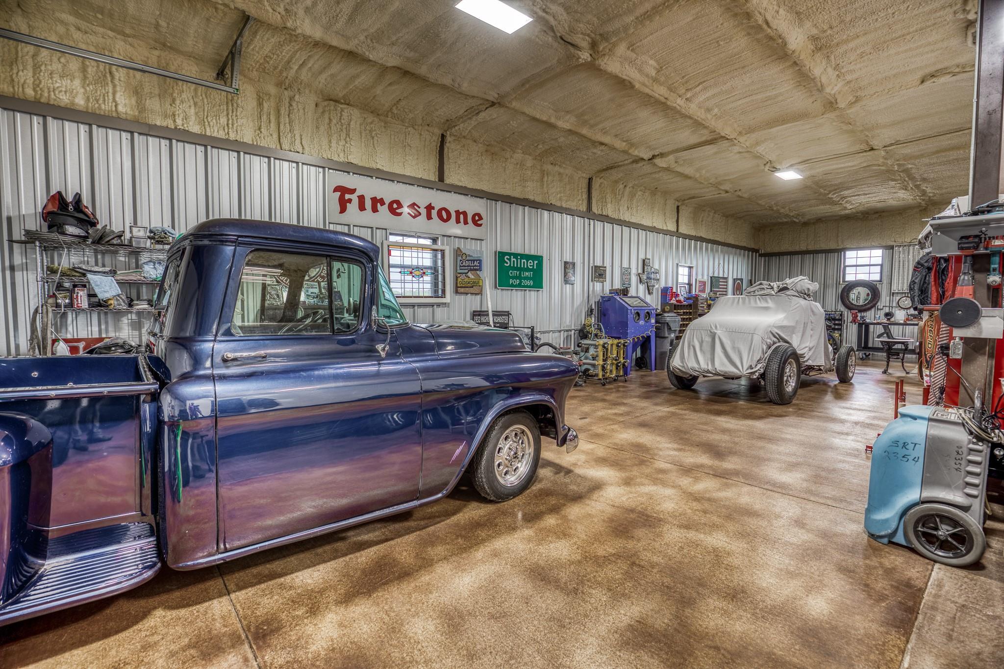 3096 Happy Swaner Ln, Axtell, TX 76624