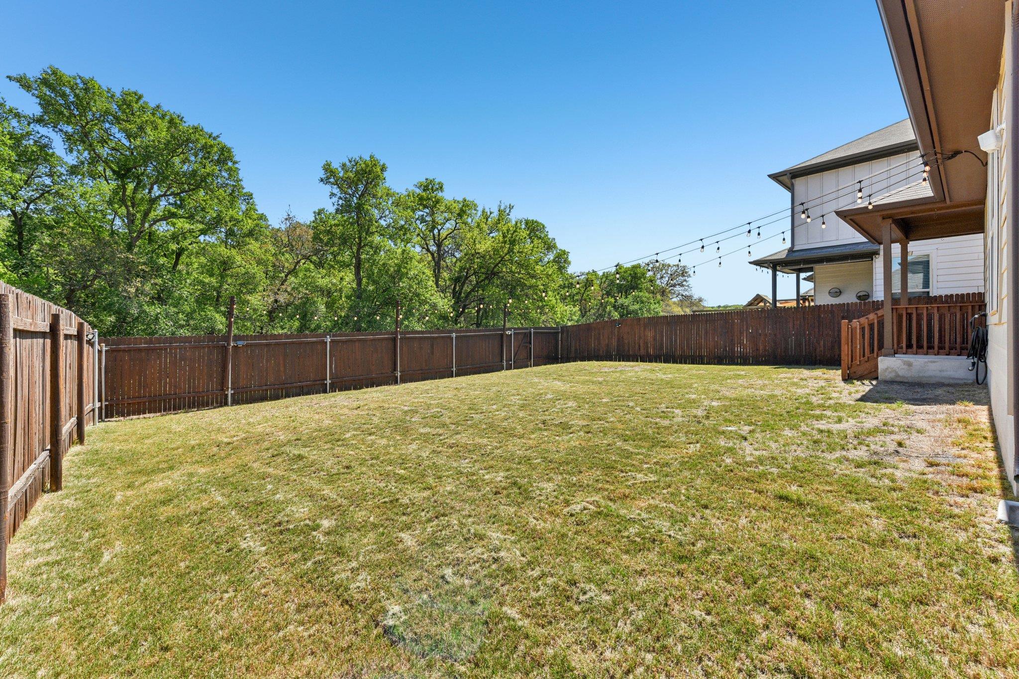 908 Goldilocks Ln, Manchaca, TX 78652