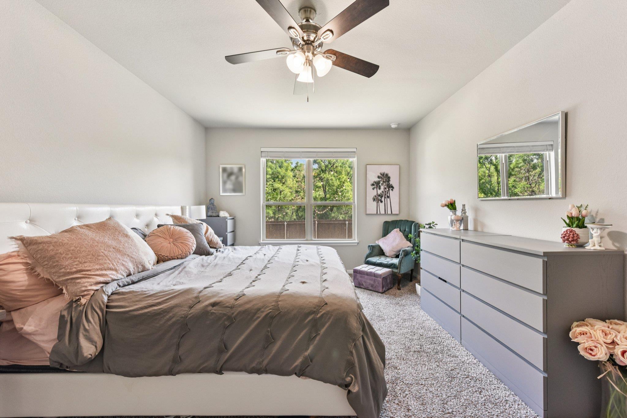 908 Goldilocks Ln, Manchaca, TX 78652