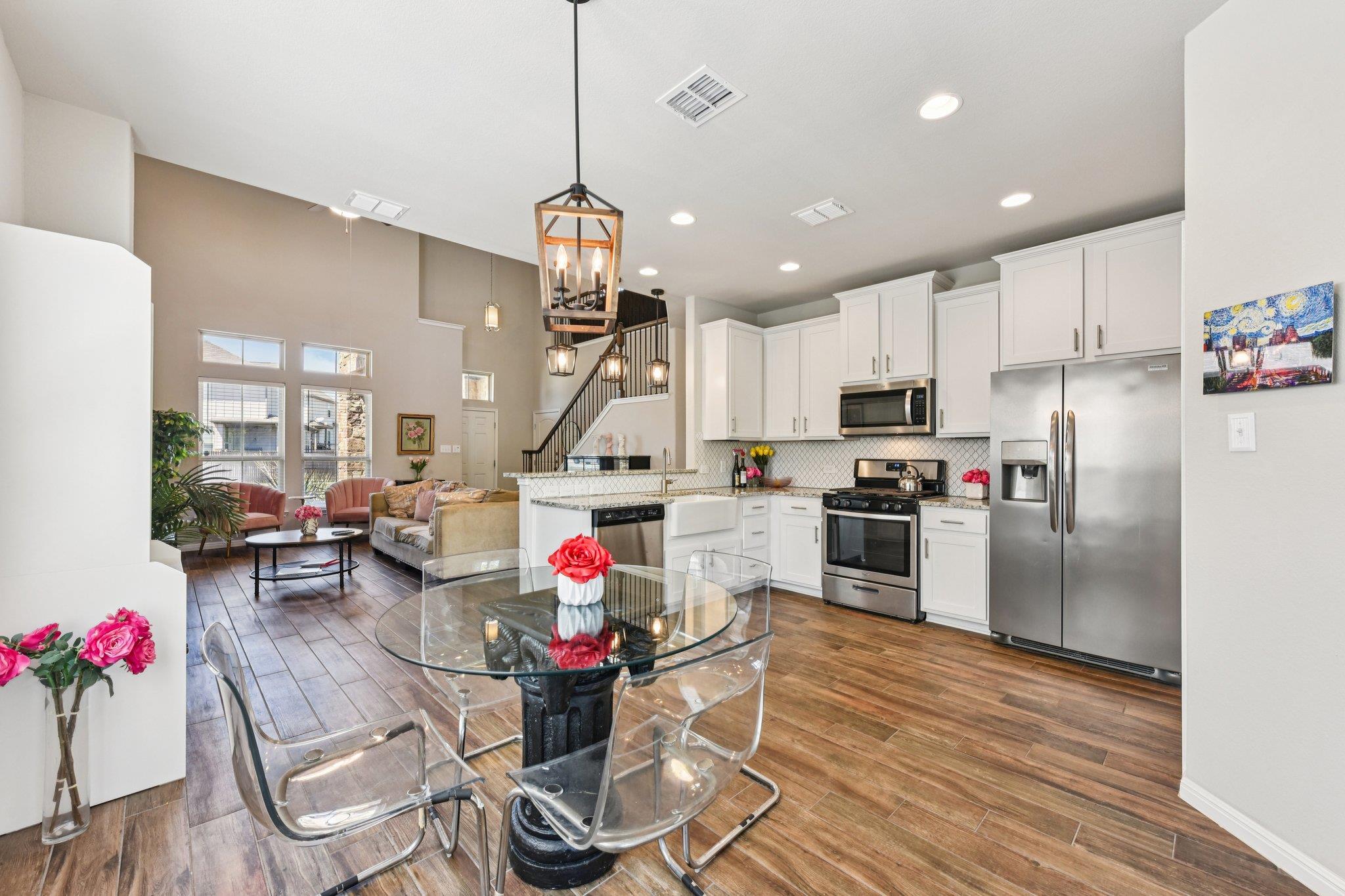 908 Goldilocks Ln, Manchaca, TX 78652