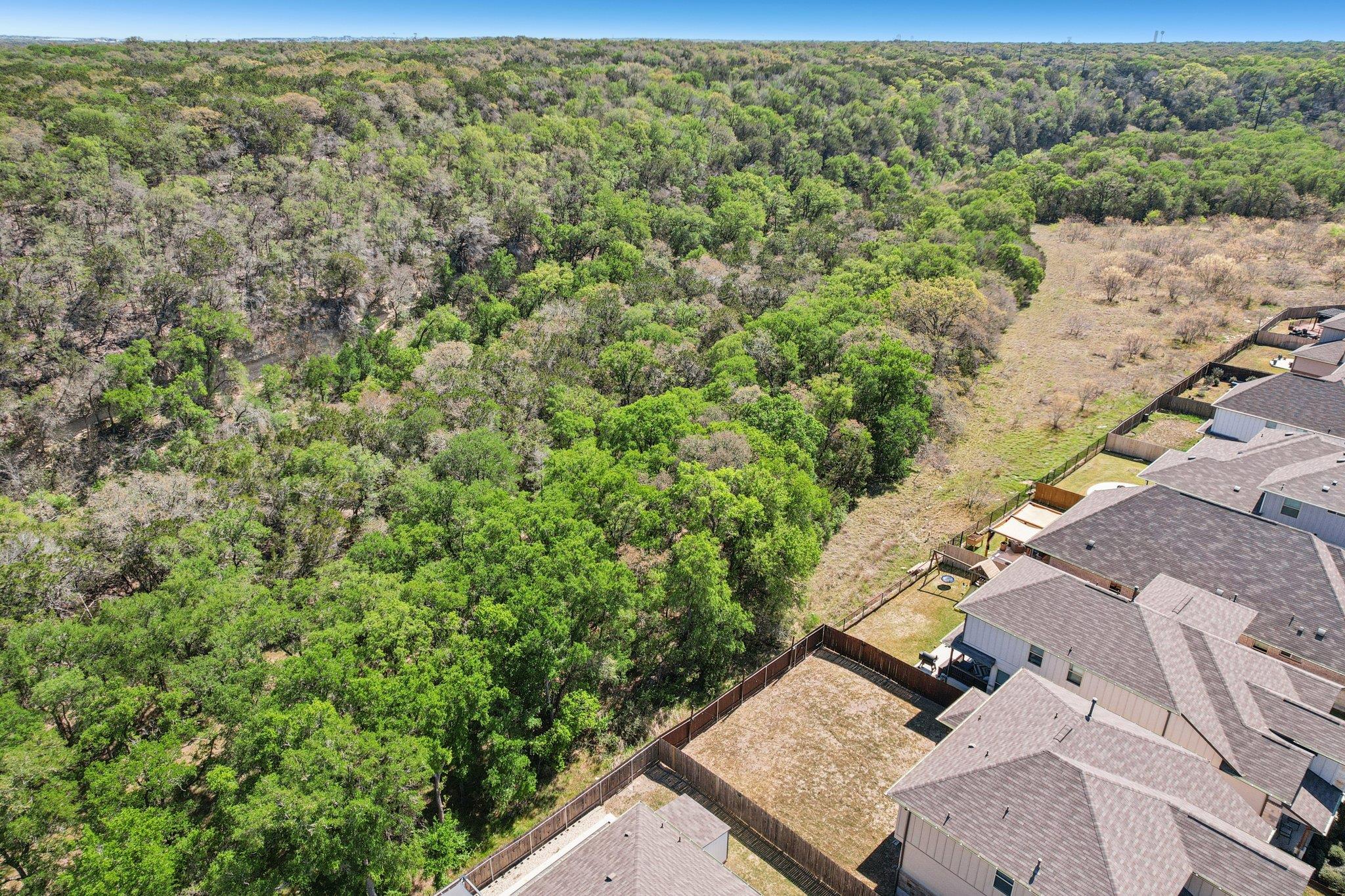 908 Goldilocks Ln, Manchaca, TX 78652