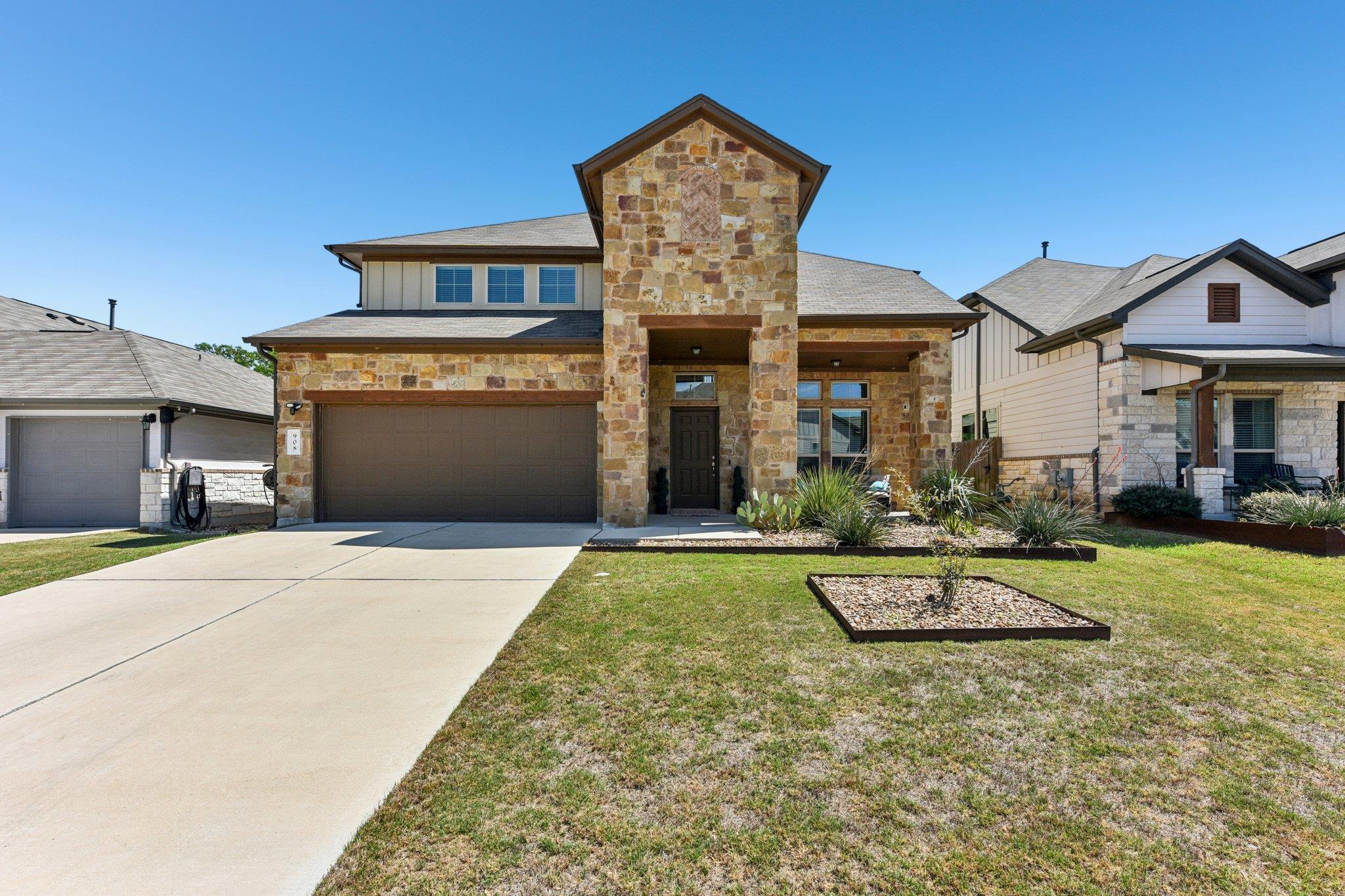 908 Goldilocks Ln, Manchaca, TX 78652