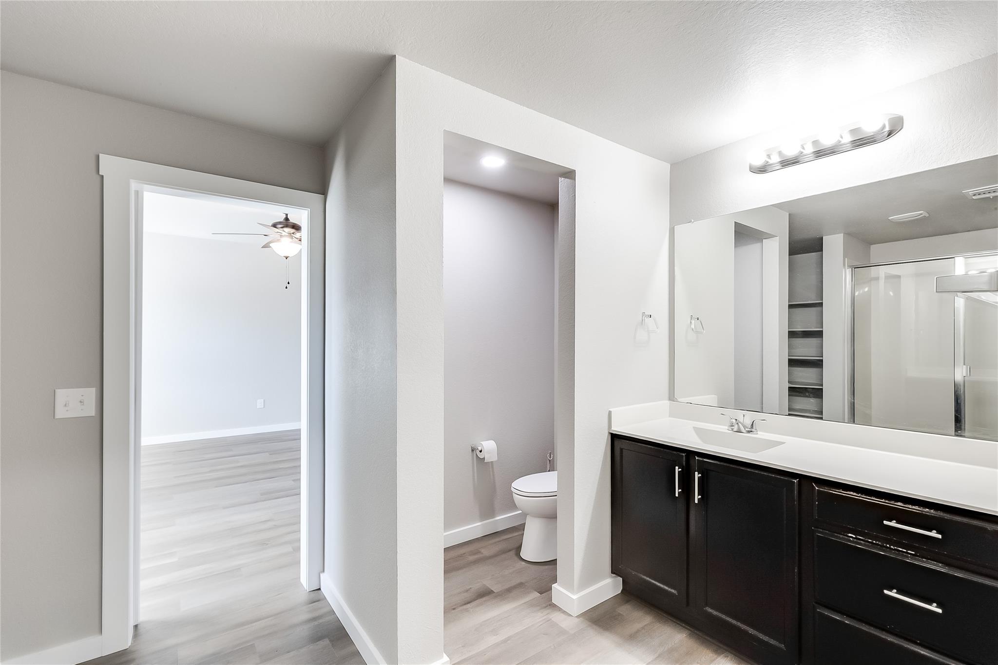 406 Camellia Dr, Hutto, TX 78634