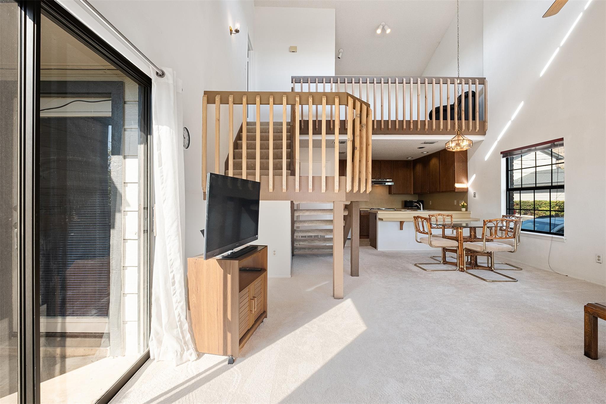 1748 Ohlen Rd # 16, Austin, TX 78757