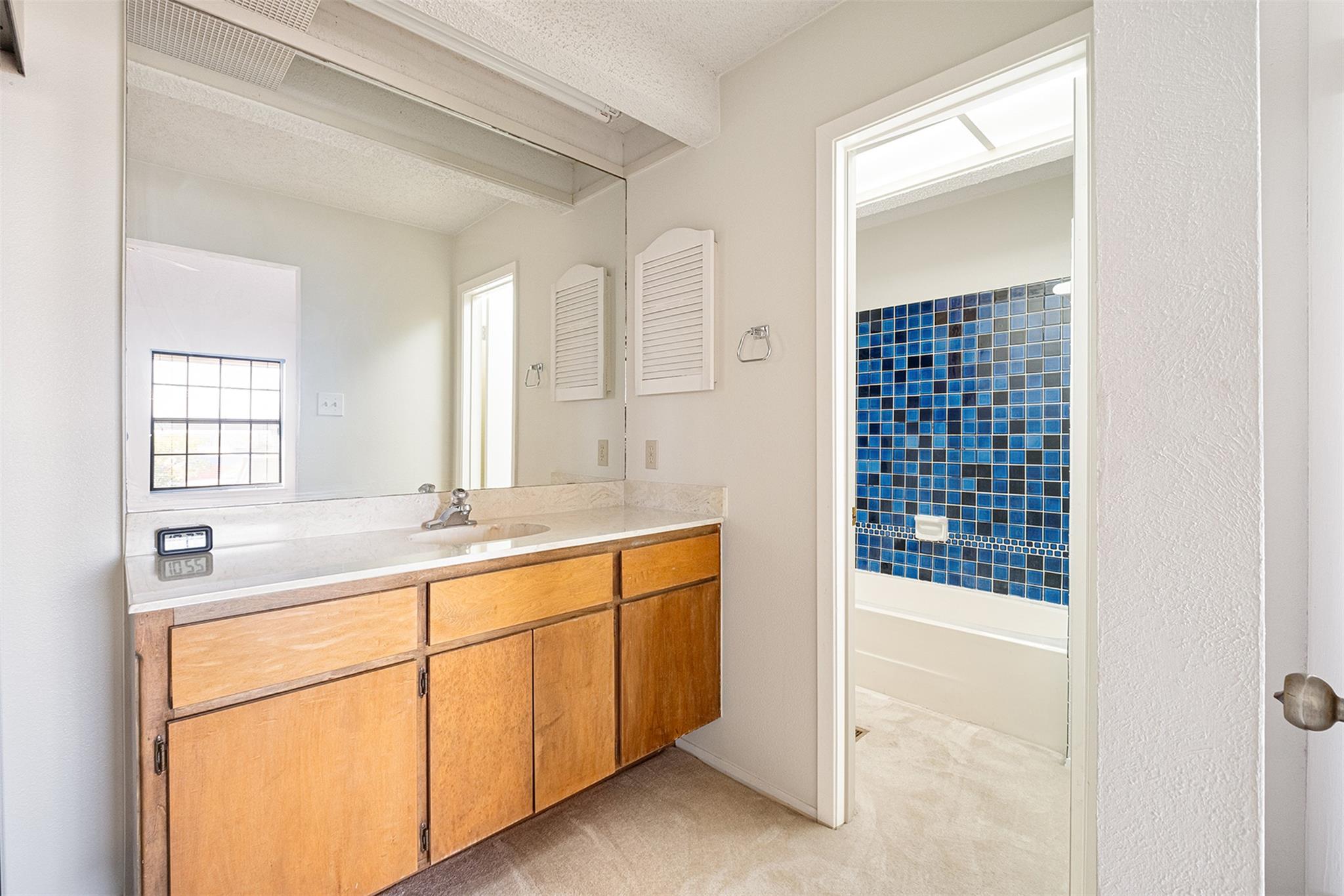 1748 Ohlen Rd # 16, Austin, TX 78757