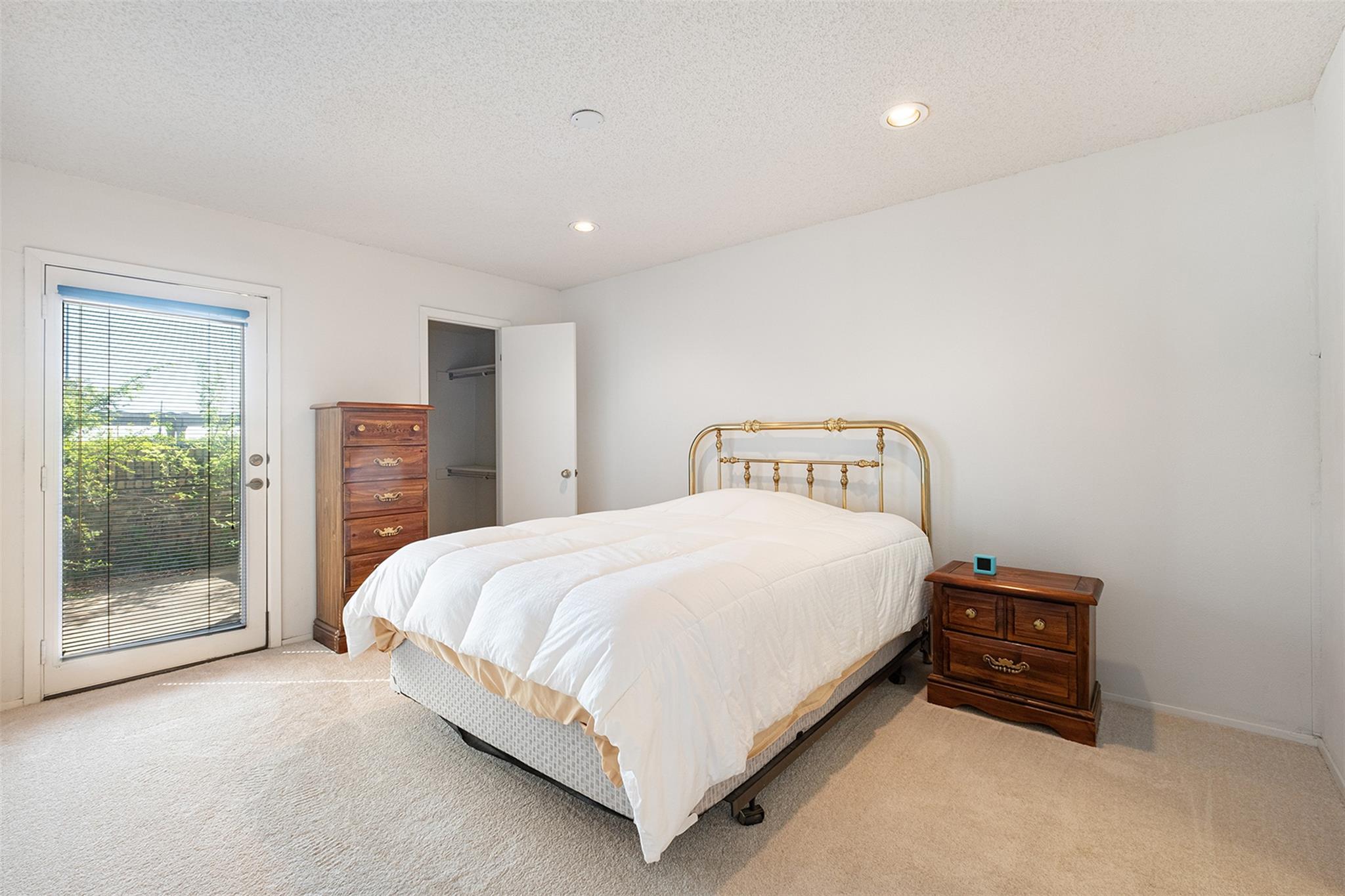 1748 Ohlen Rd # 16, Austin, TX 78757