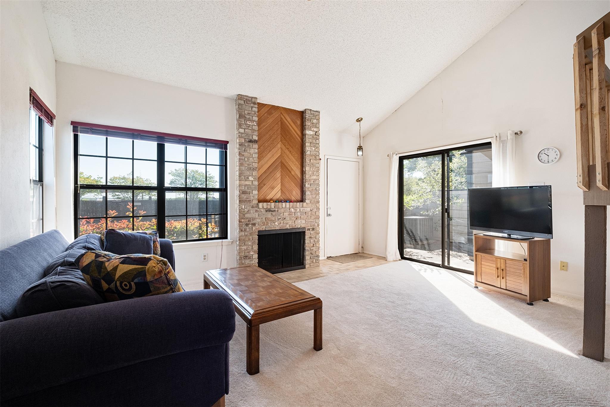 1748 Ohlen Rd # 16, Austin, TX 78757