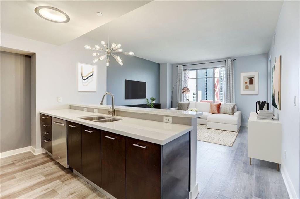 603 Davis St # 907, Austin, TX 78701