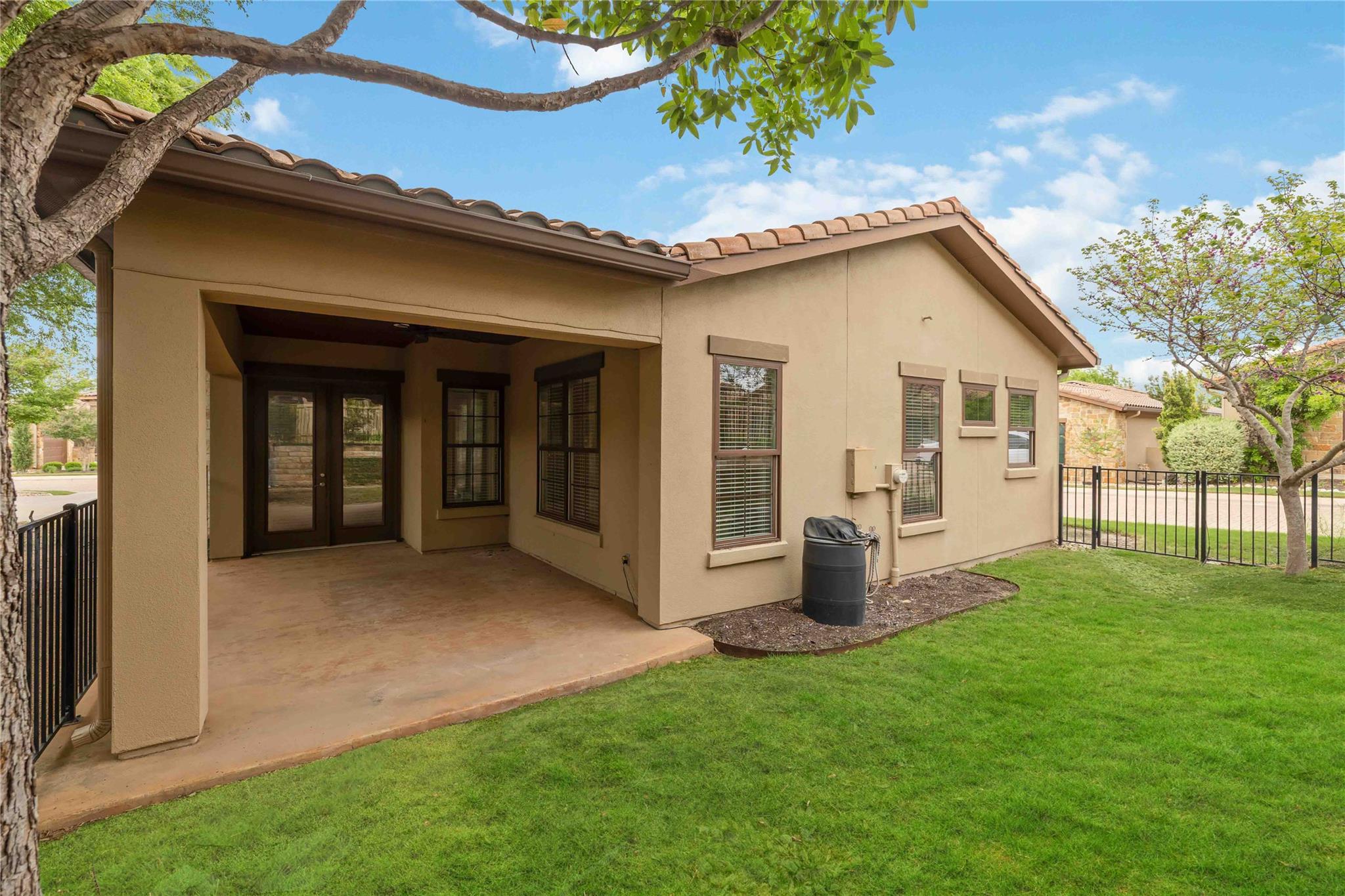 204 Delfino Cir, Lakeway, TX 78734