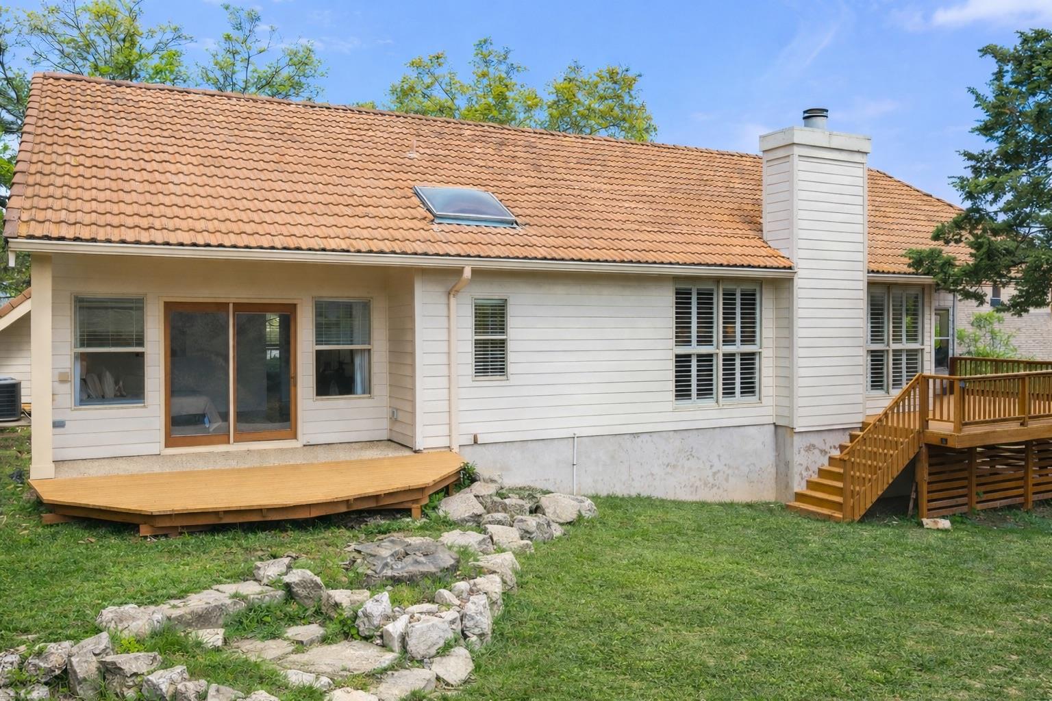 120 Royal Oak Ln, Lakeway, TX 78734