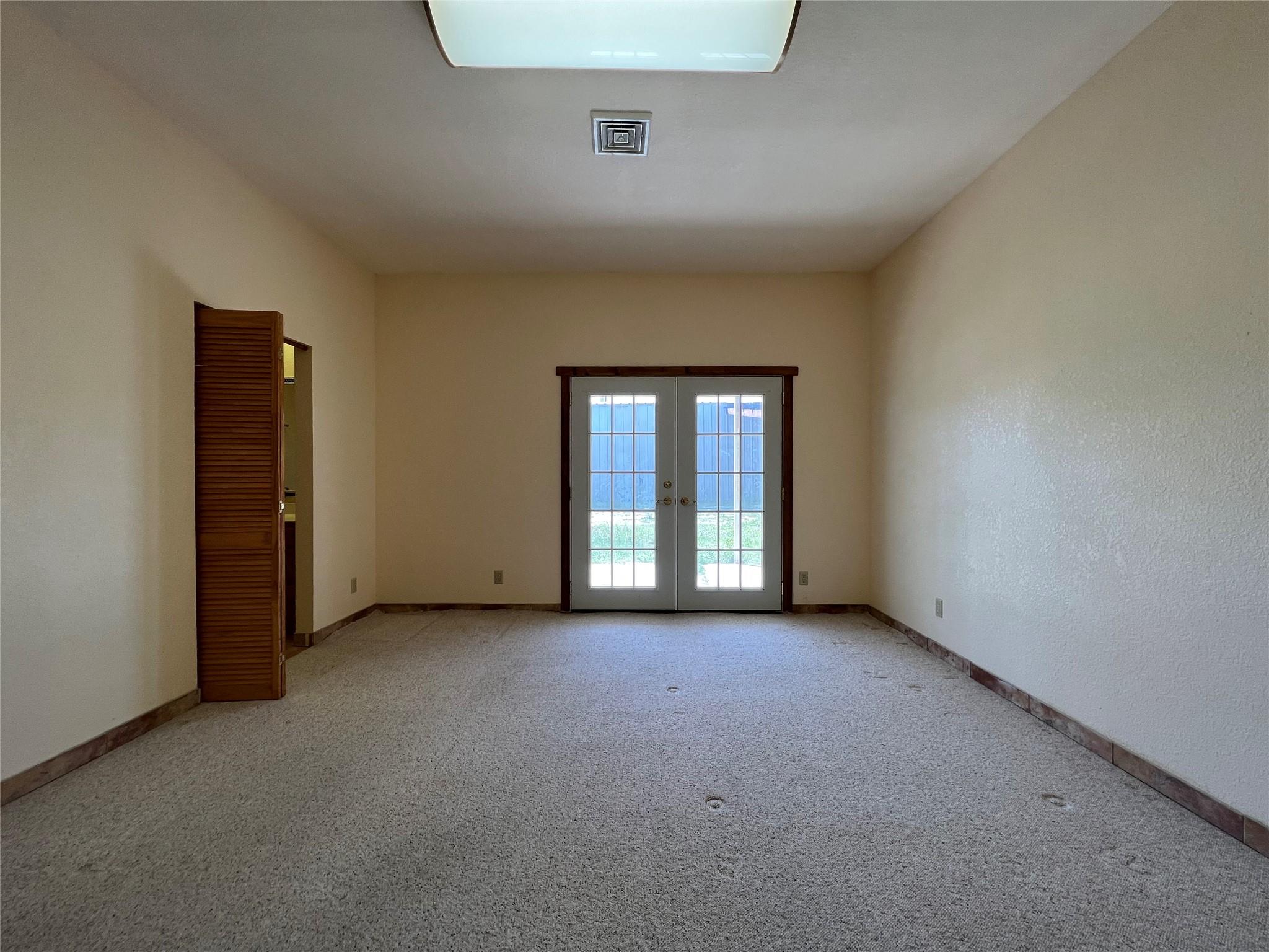 333 County Road 497, Taylor, TX 76574