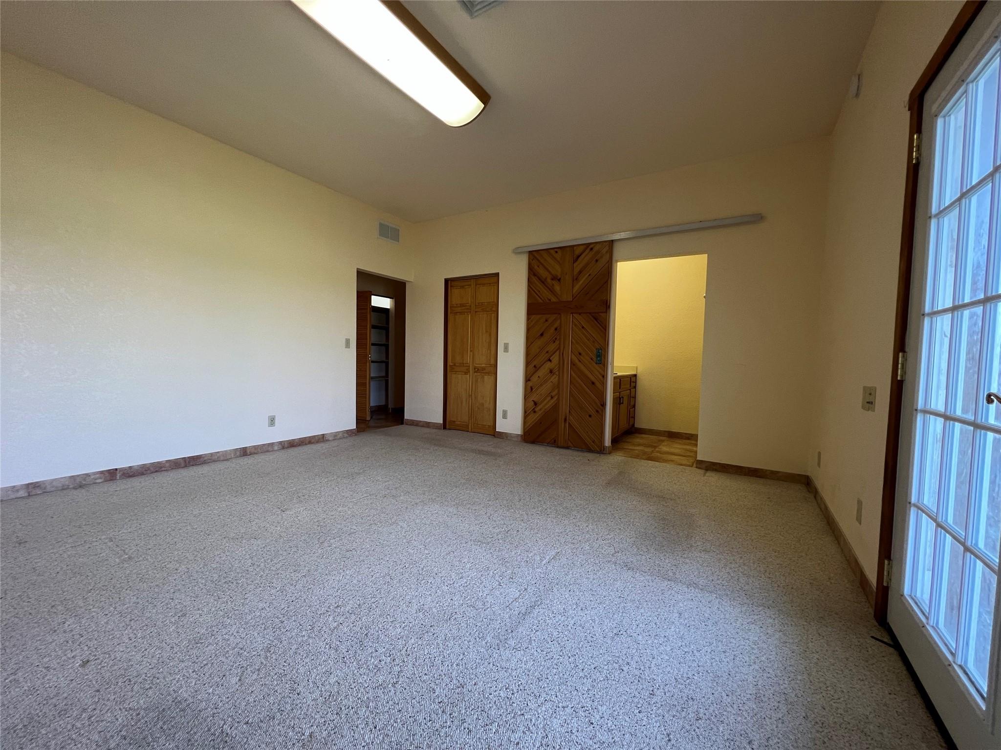 333 County Road 497, Taylor, TX 76574